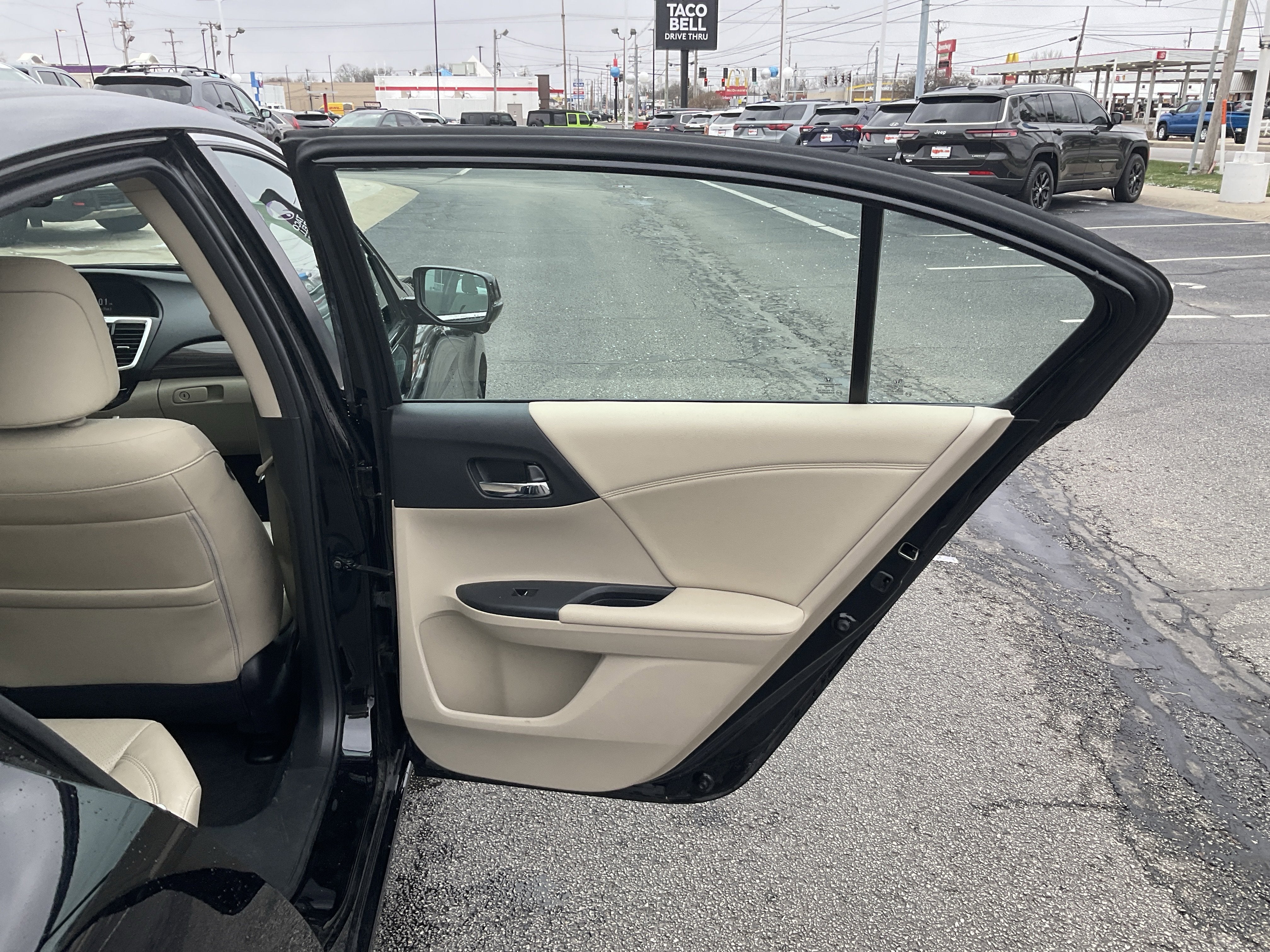 2017 Honda Accord EX-L w/Navigation and Honda Sensing