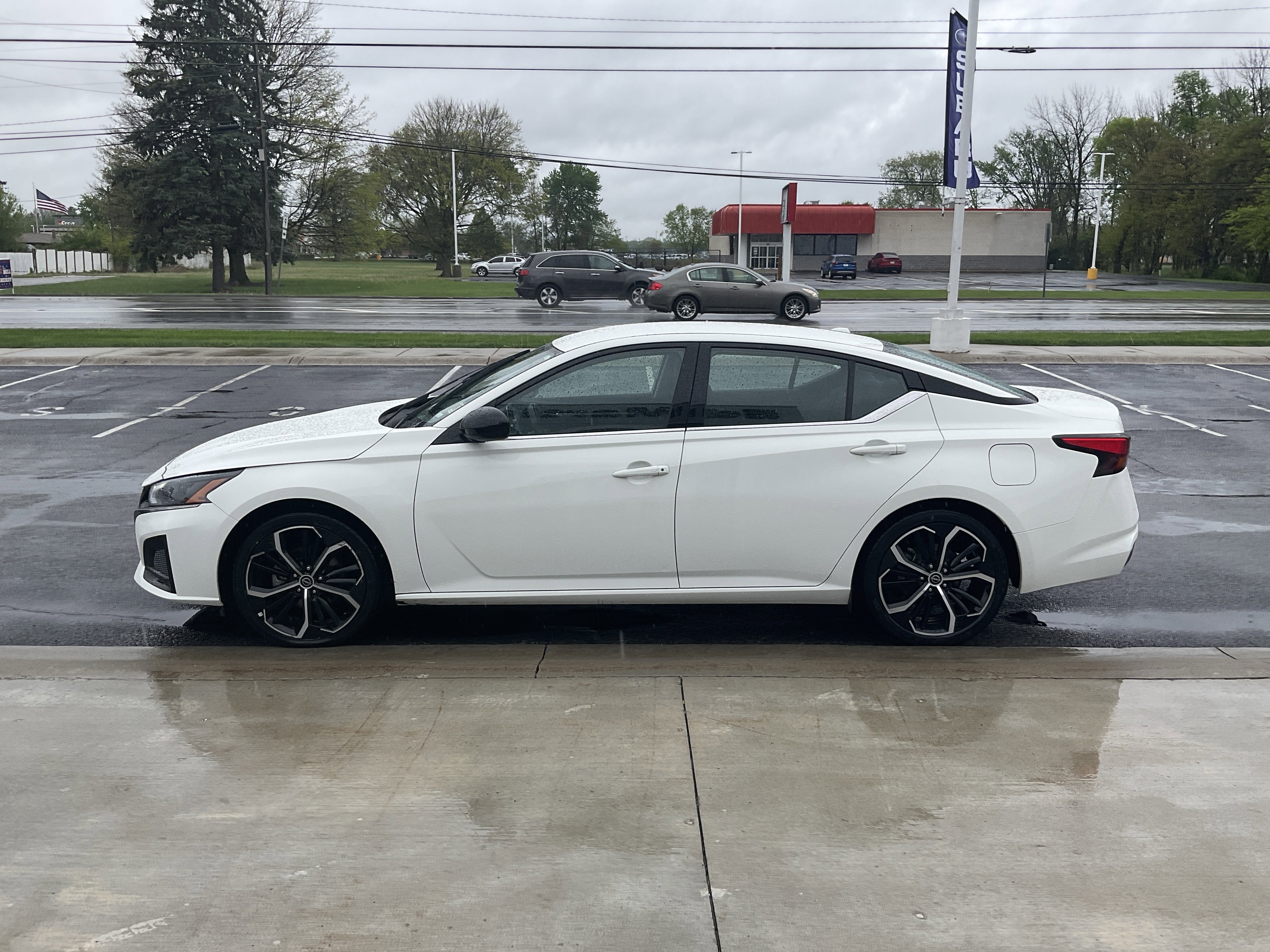 2024 Nissan Altima 2.5 SR