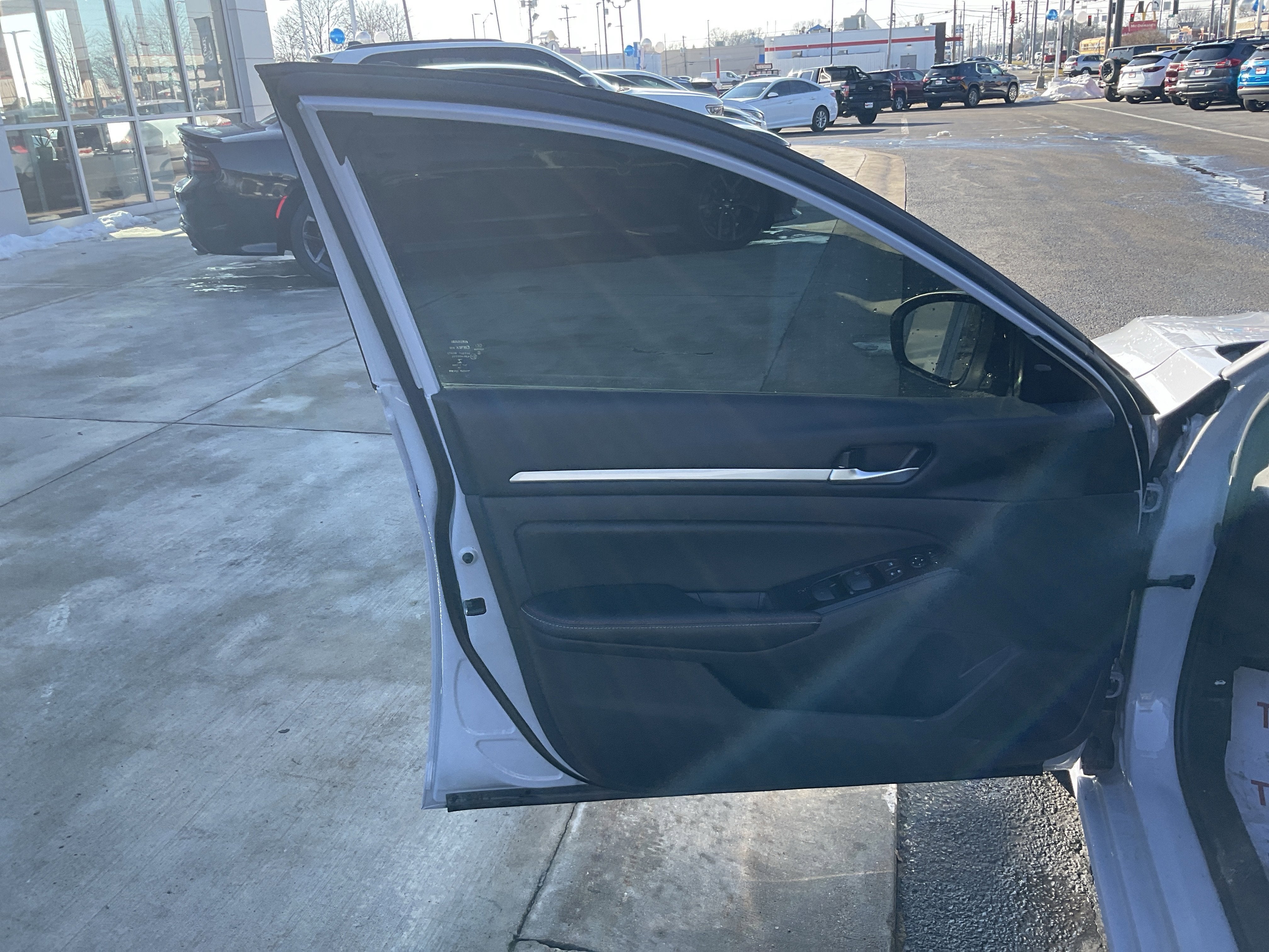 2025 Nissan Altima 2.5 SR