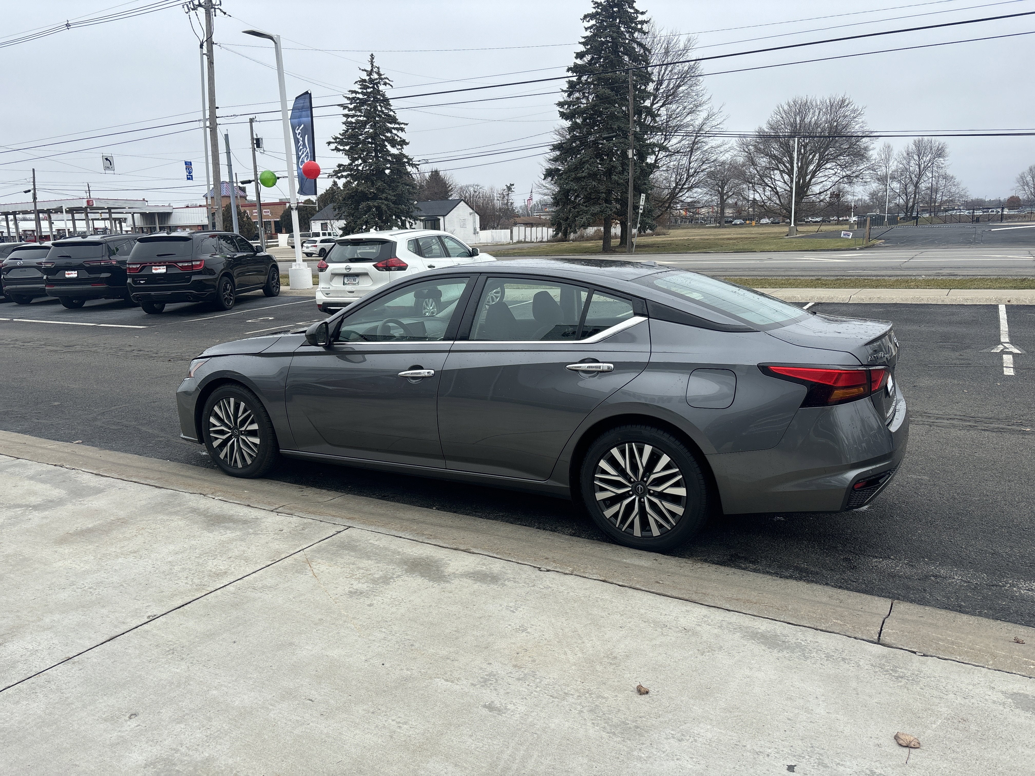 2024 Nissan Altima 2.5 SV