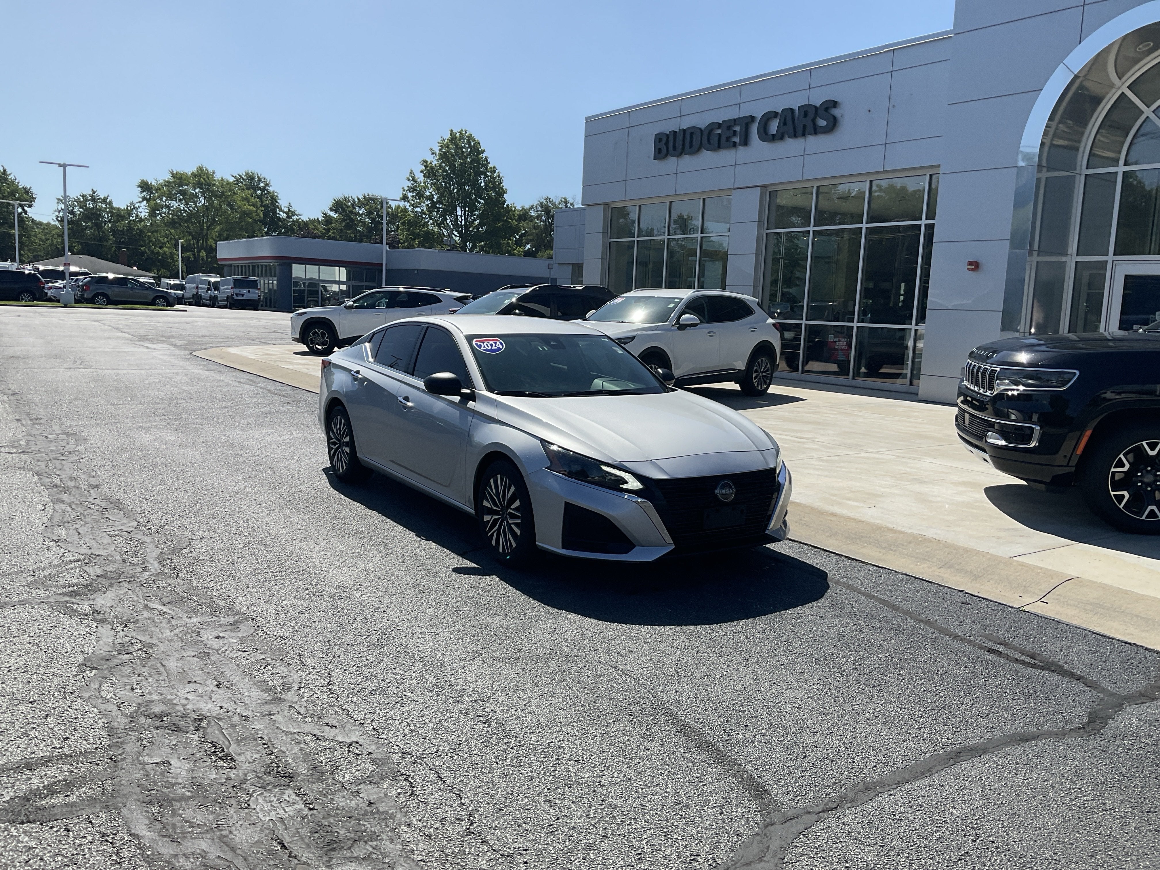 2024 Nissan Altima 2.5 SV