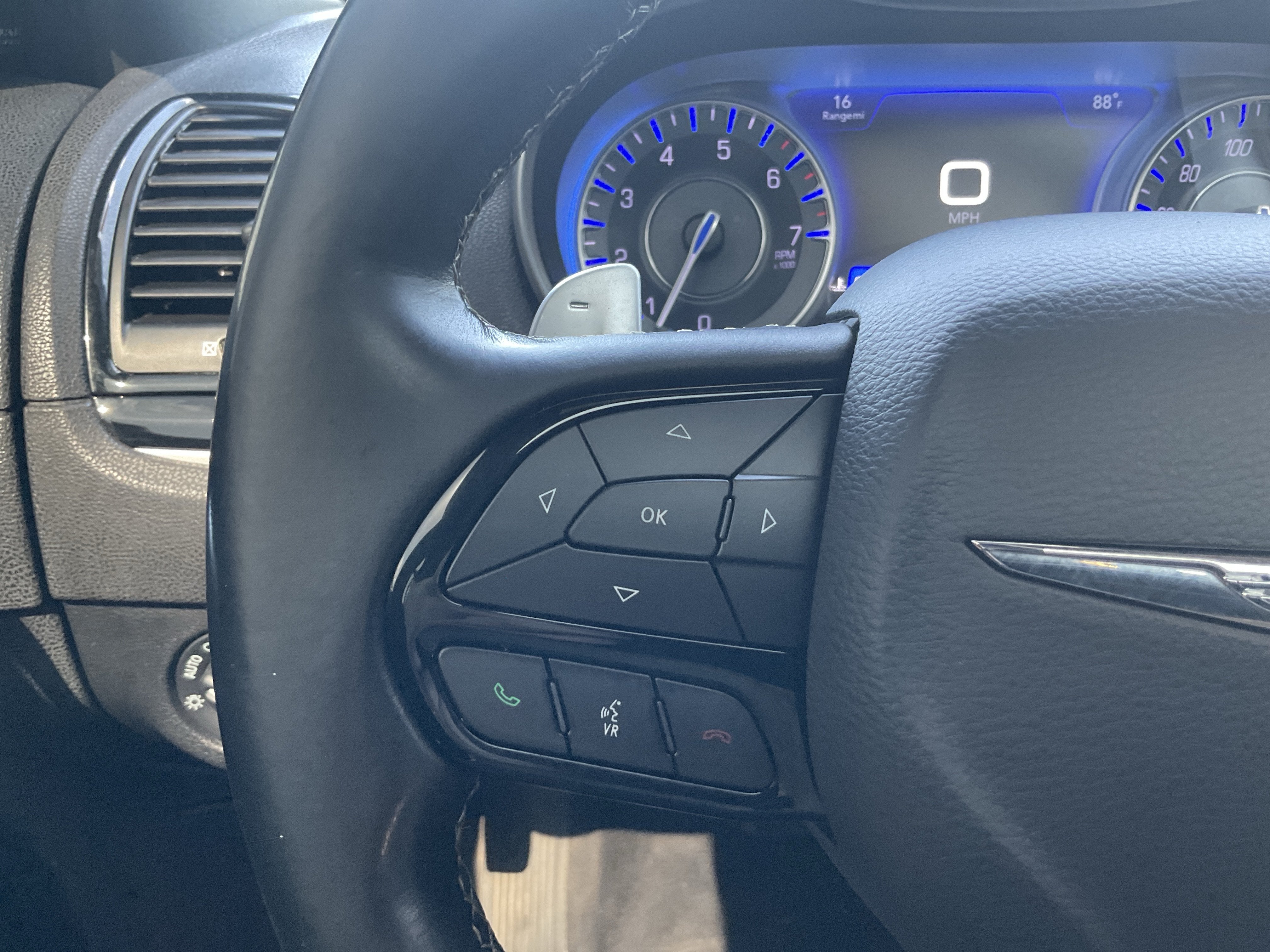 2022 Chrysler 300 S
