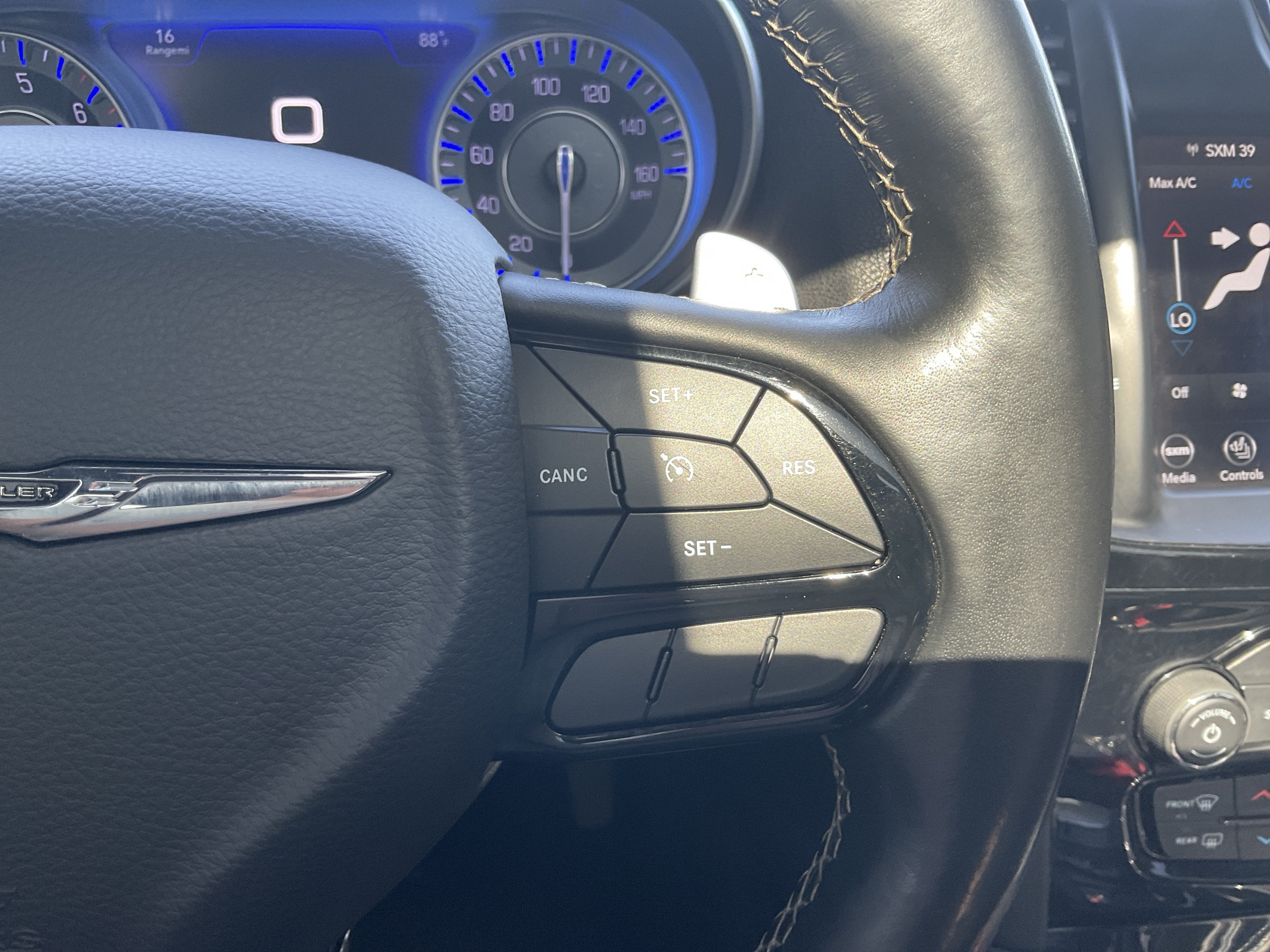 2022 Chrysler 300 S