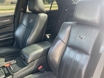 2022 Chrysler 300 S