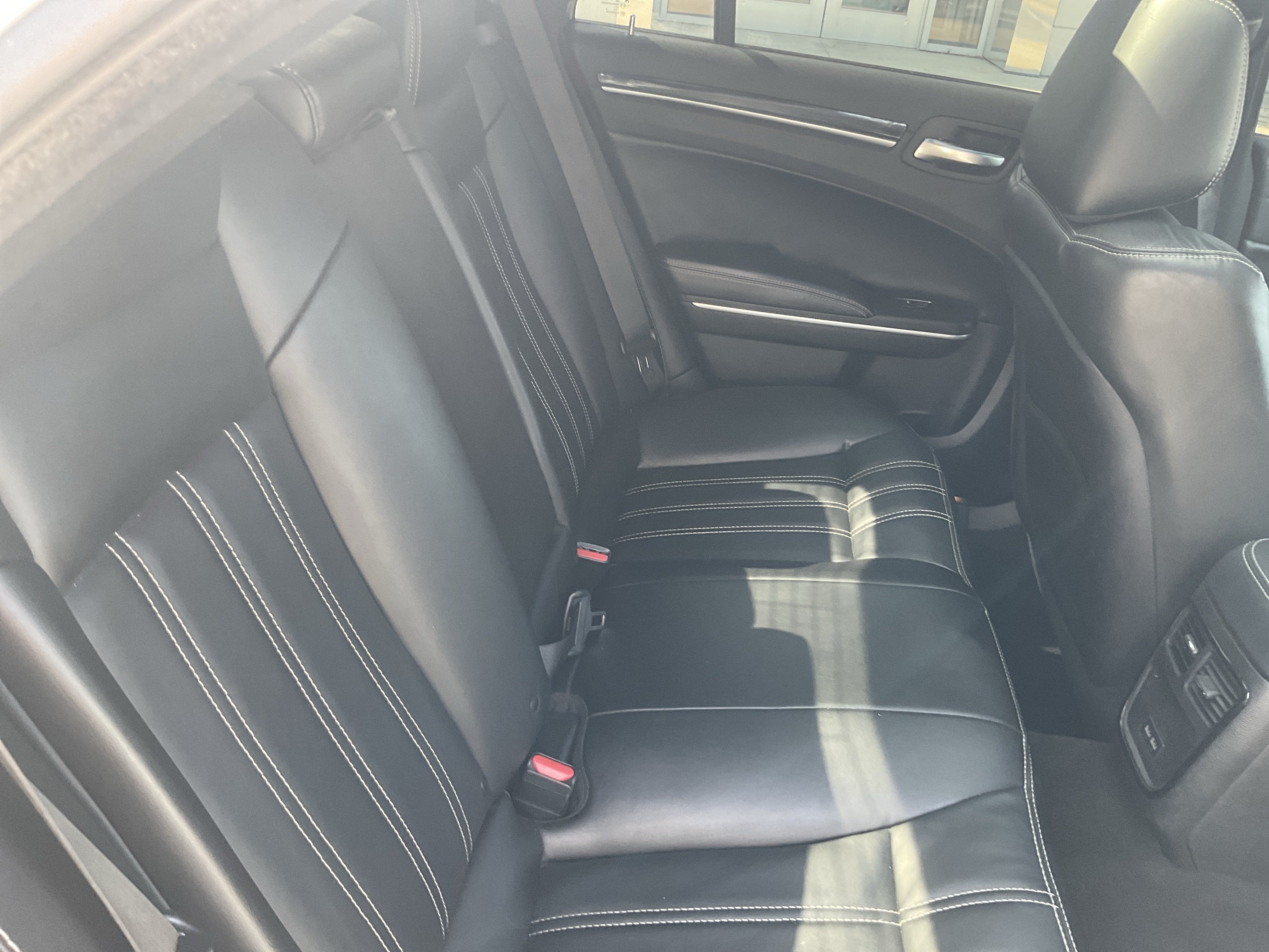 2022 Chrysler 300 S
