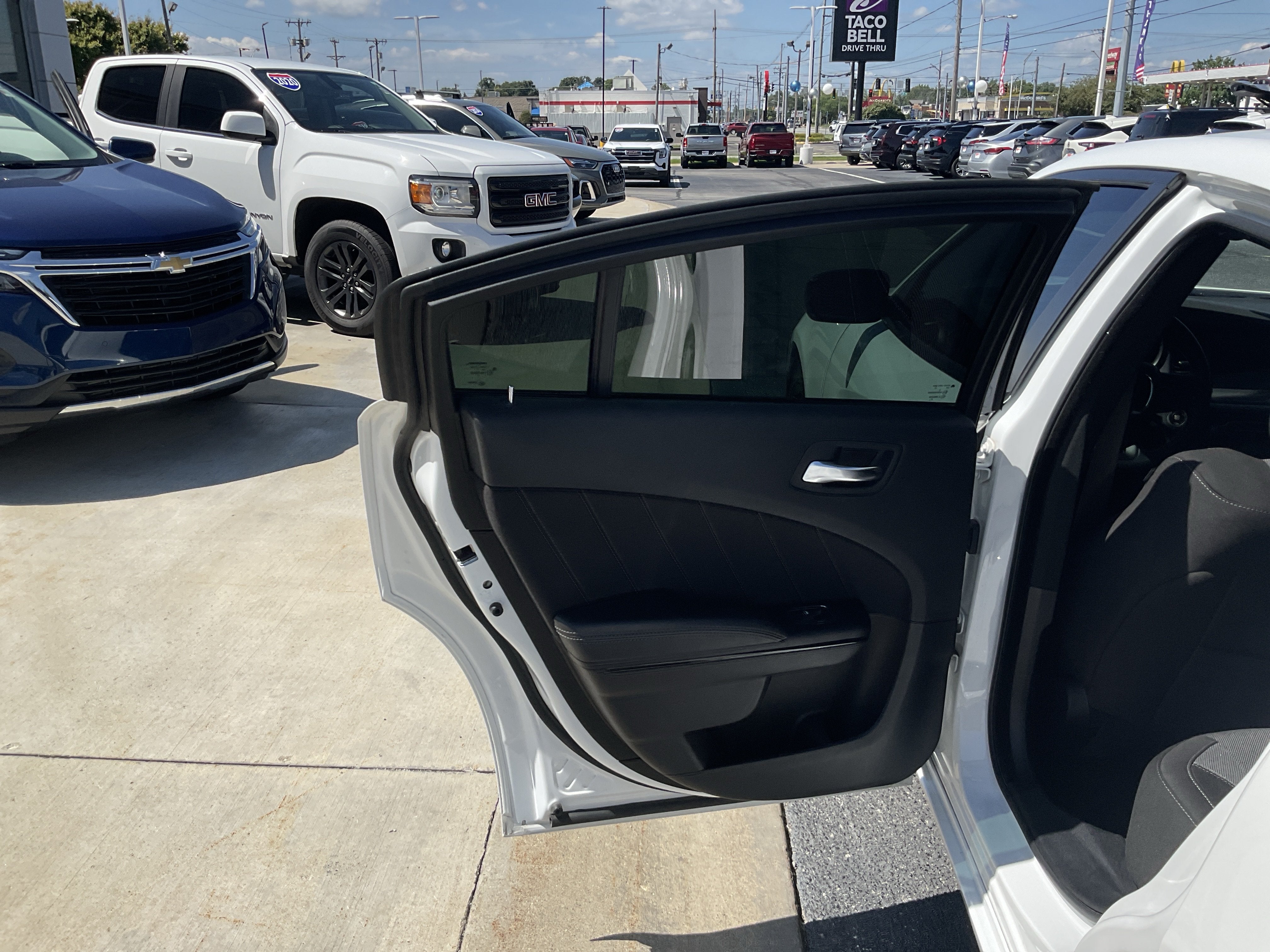 2022 Dodge Charger SXT