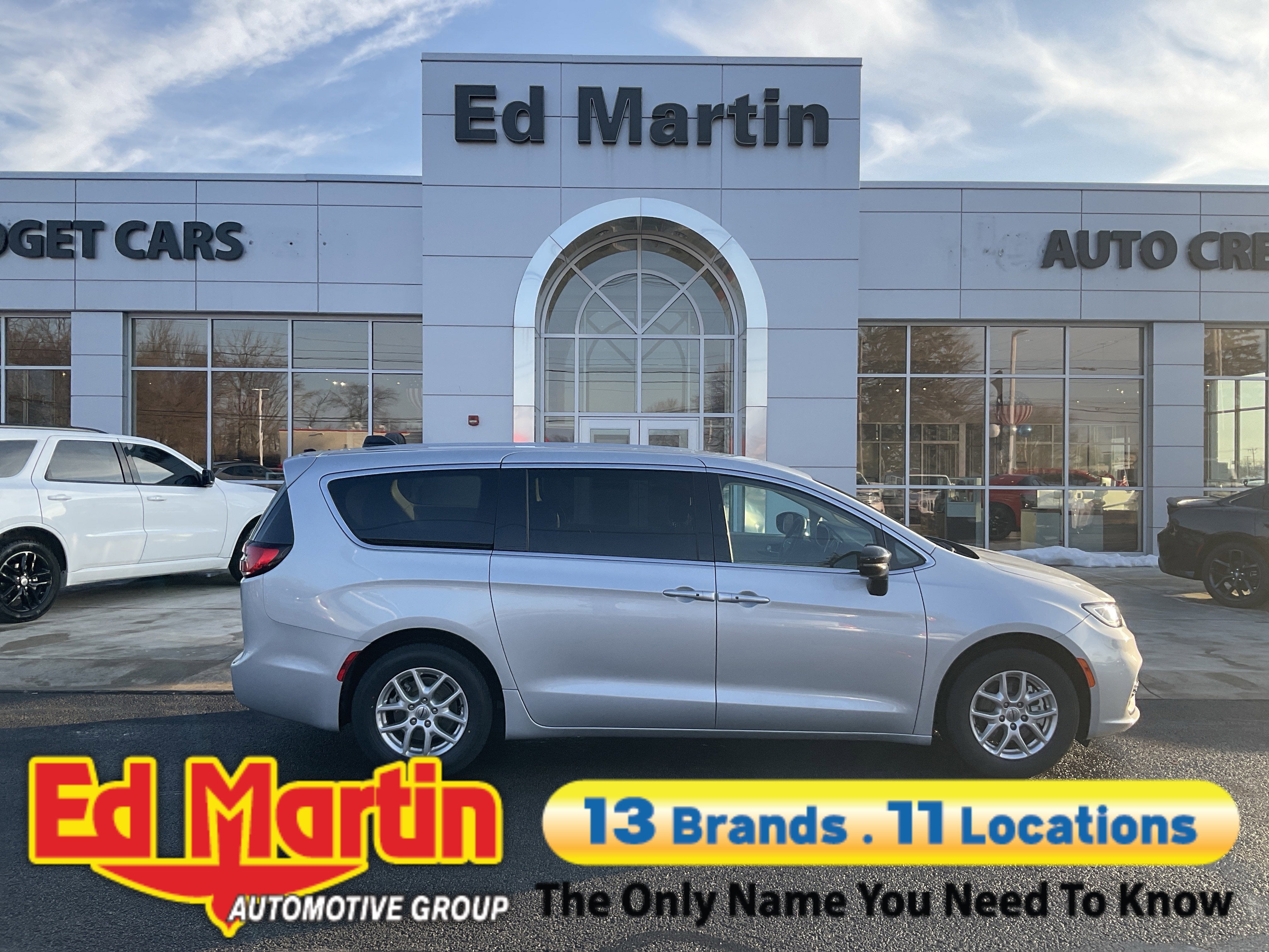 2024 Chrysler Pacifica Touring L