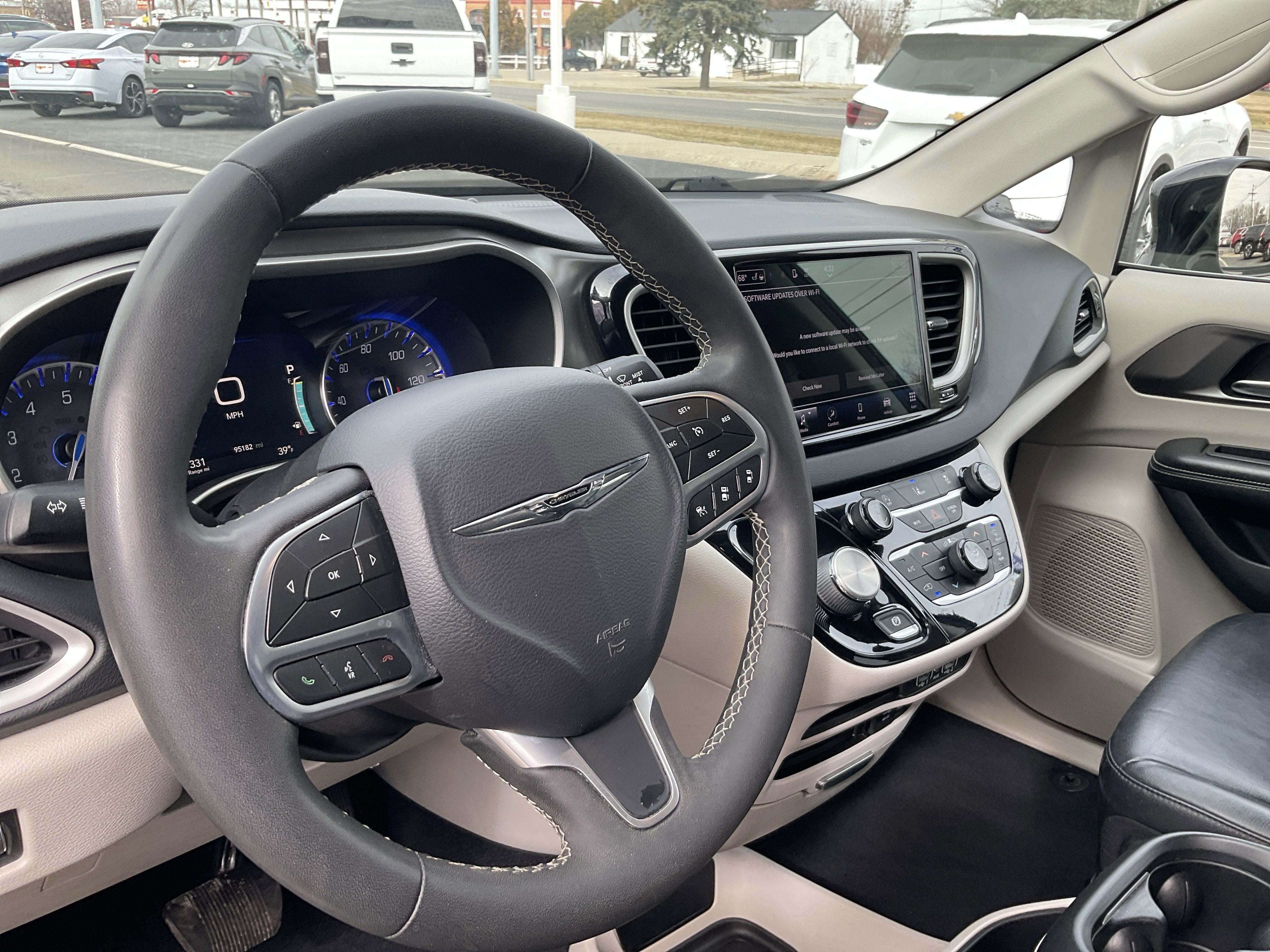 2022 Chrysler Pacifica Touring L