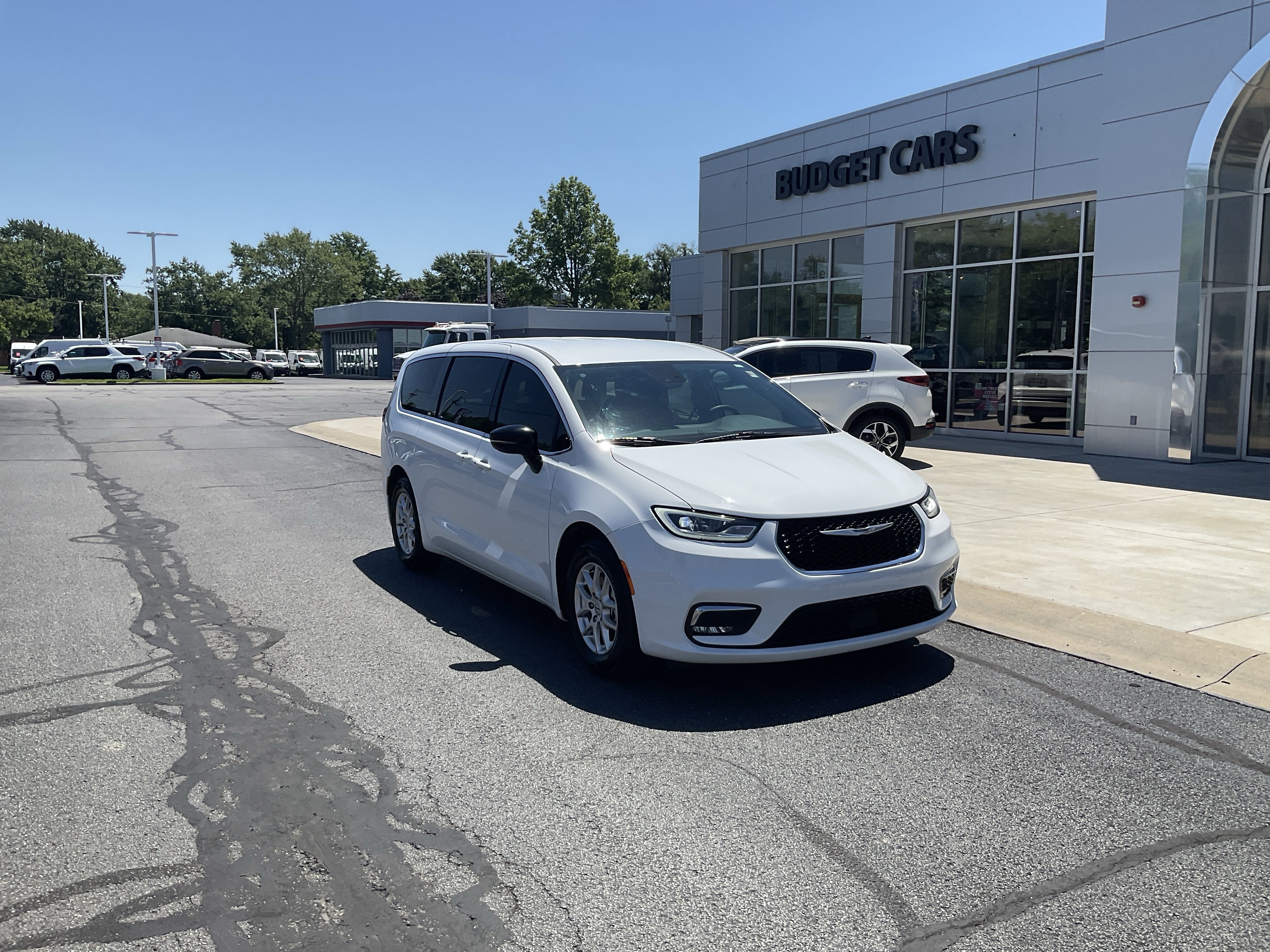 2024 Chrysler Pacifica Touring L