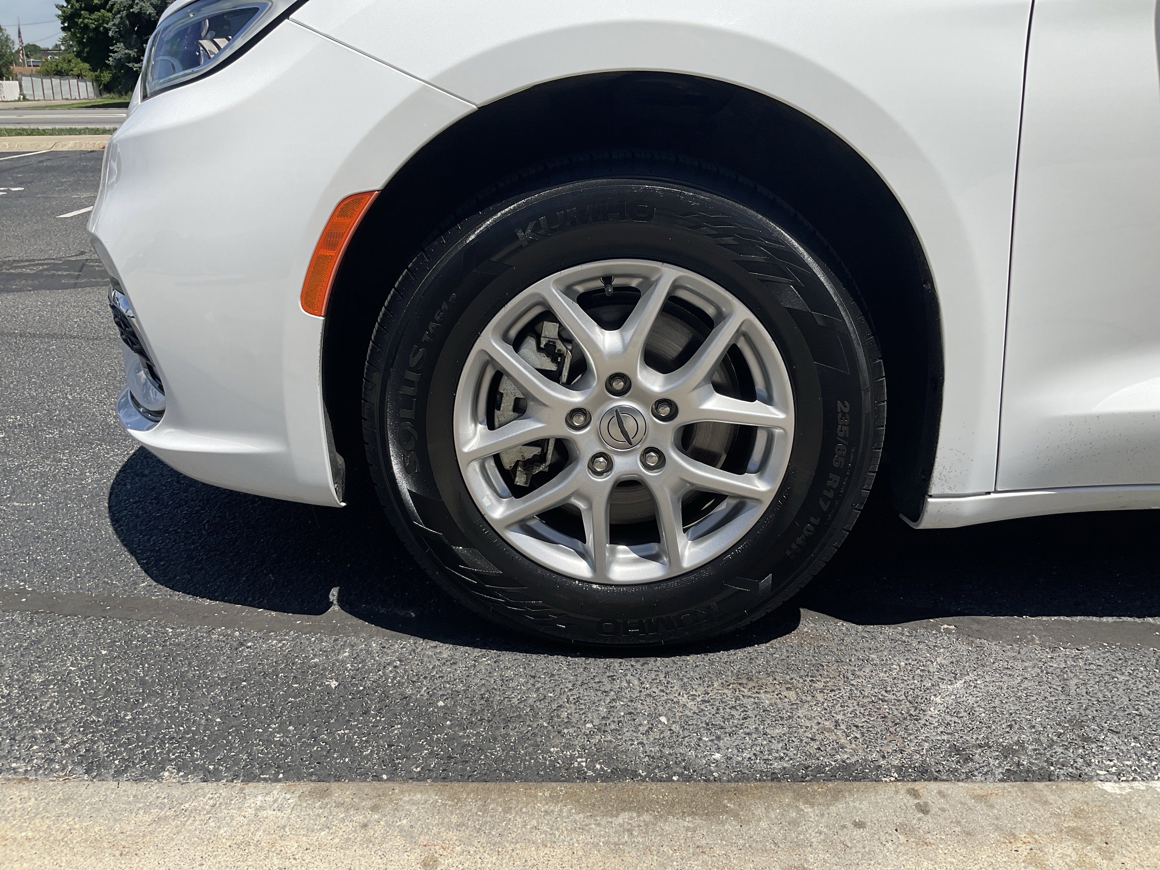 2024 Chrysler Pacifica Touring L