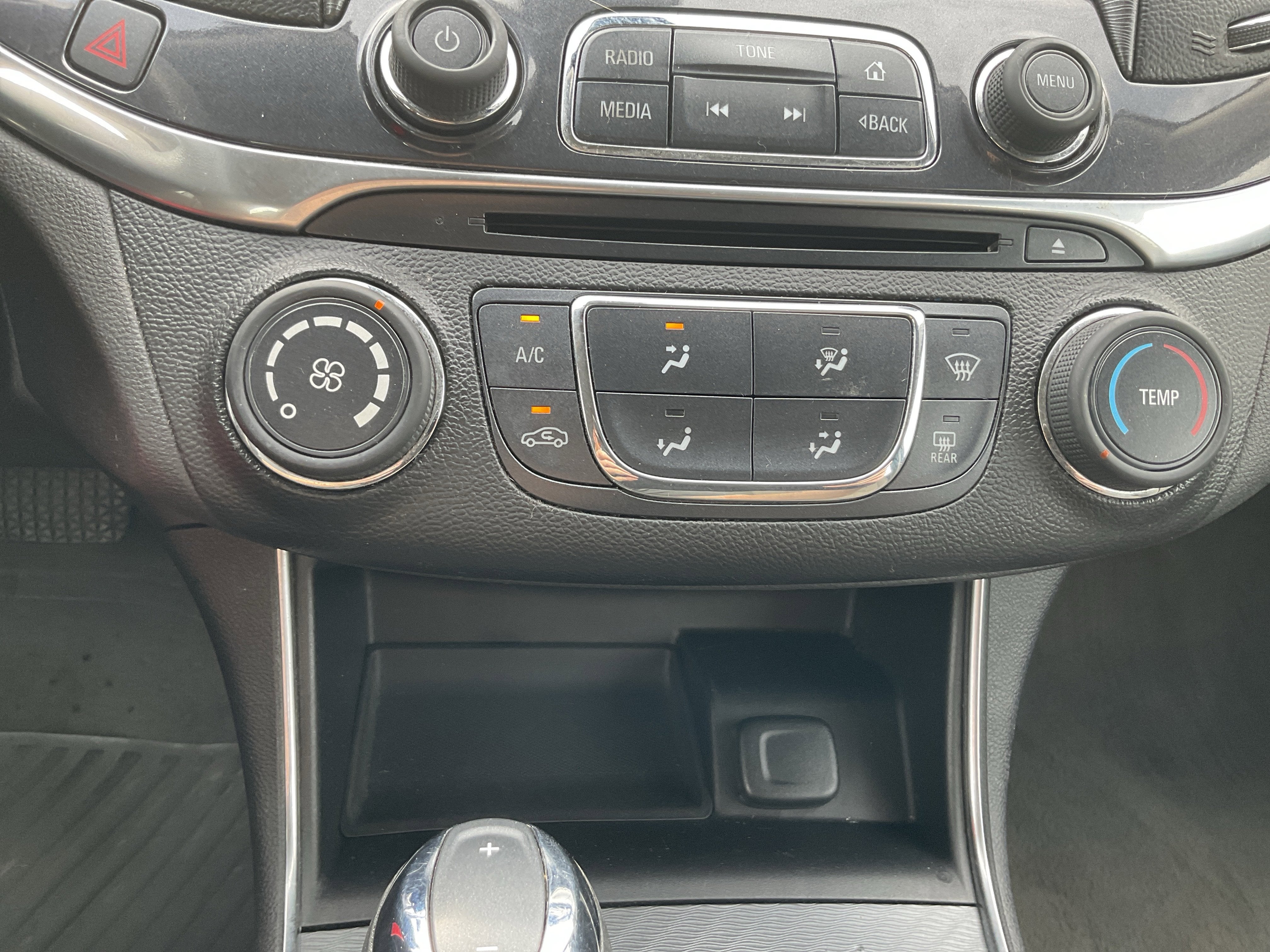 2015 Chevrolet Impala LS 1FL