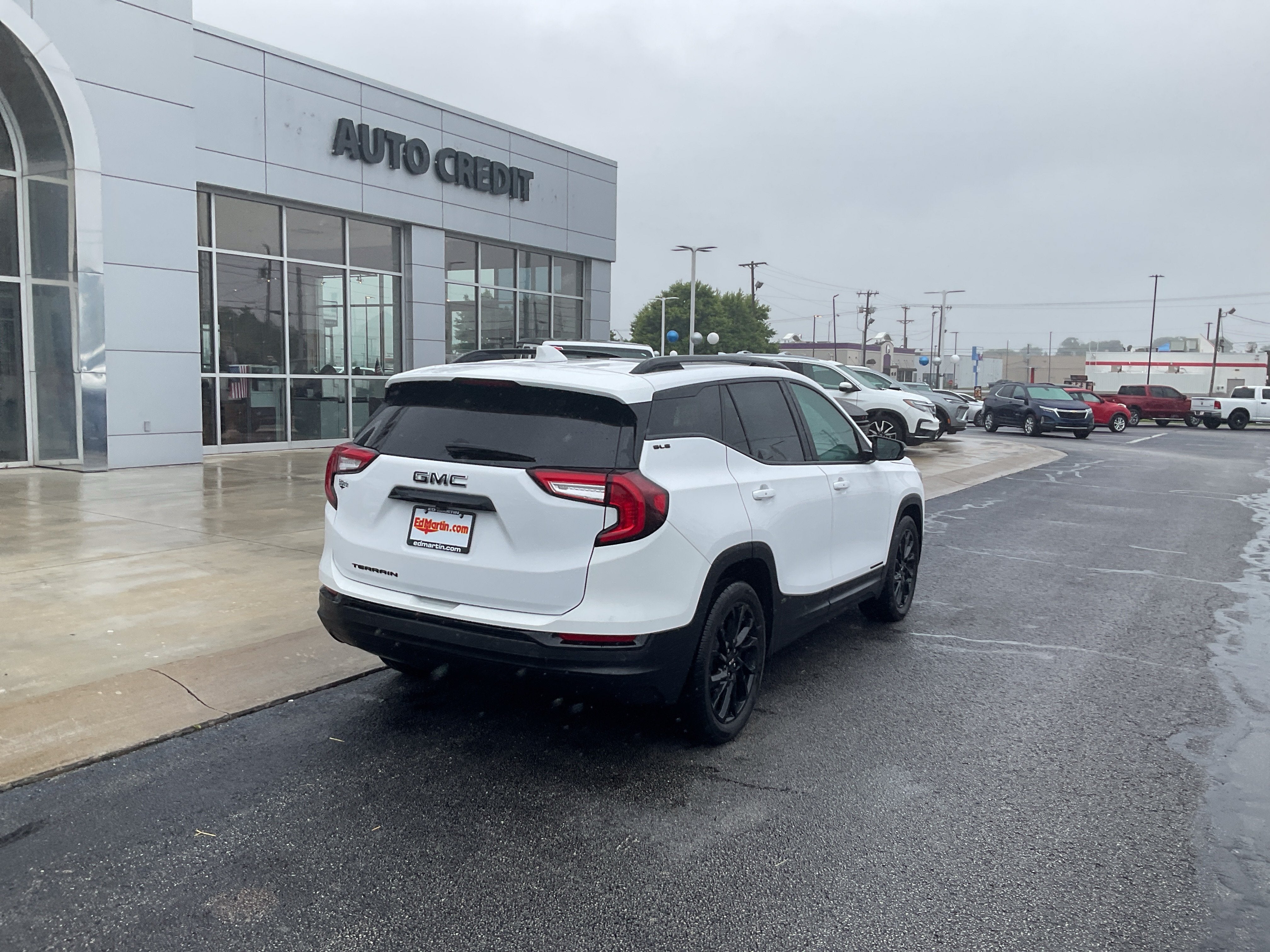 2023 GMC Terrain SLE
