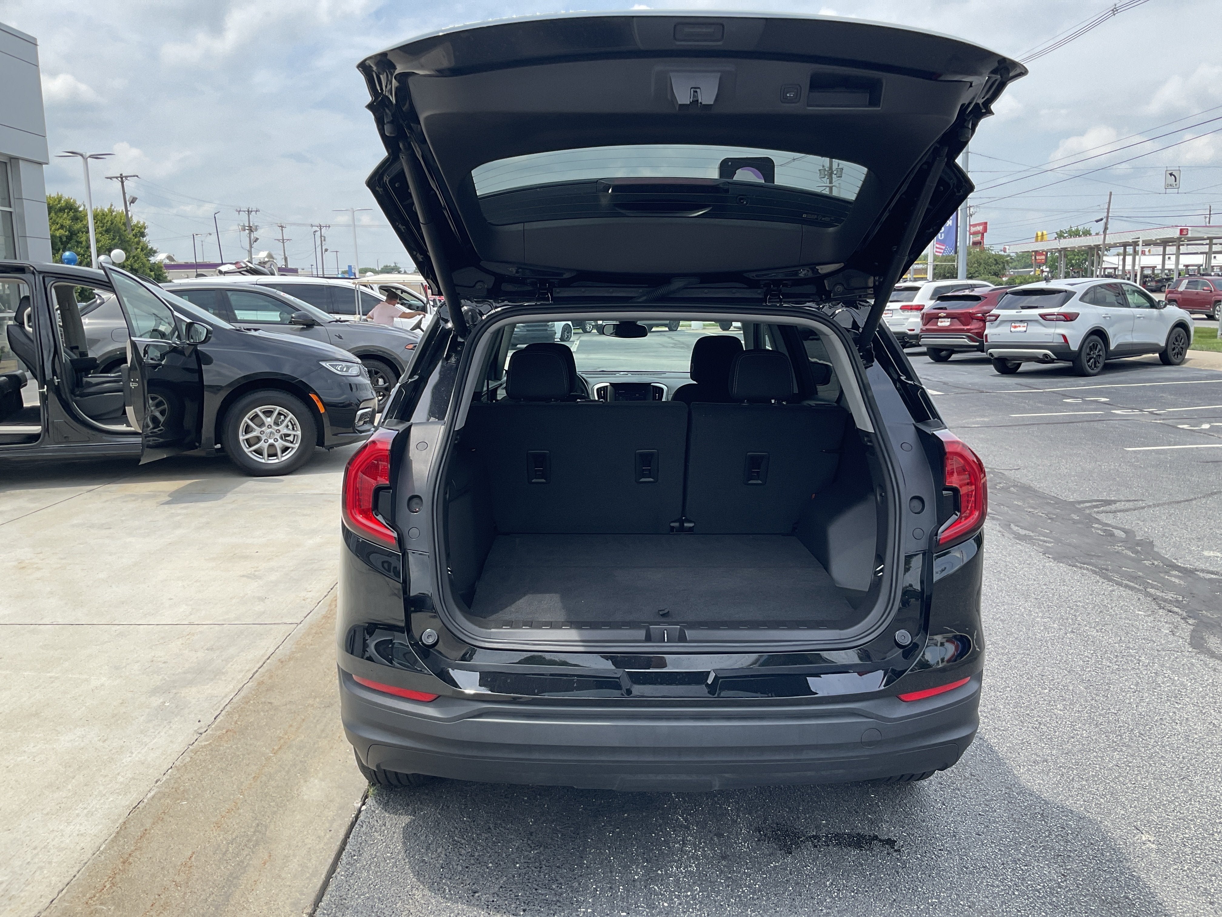 2024 GMC Terrain SLE