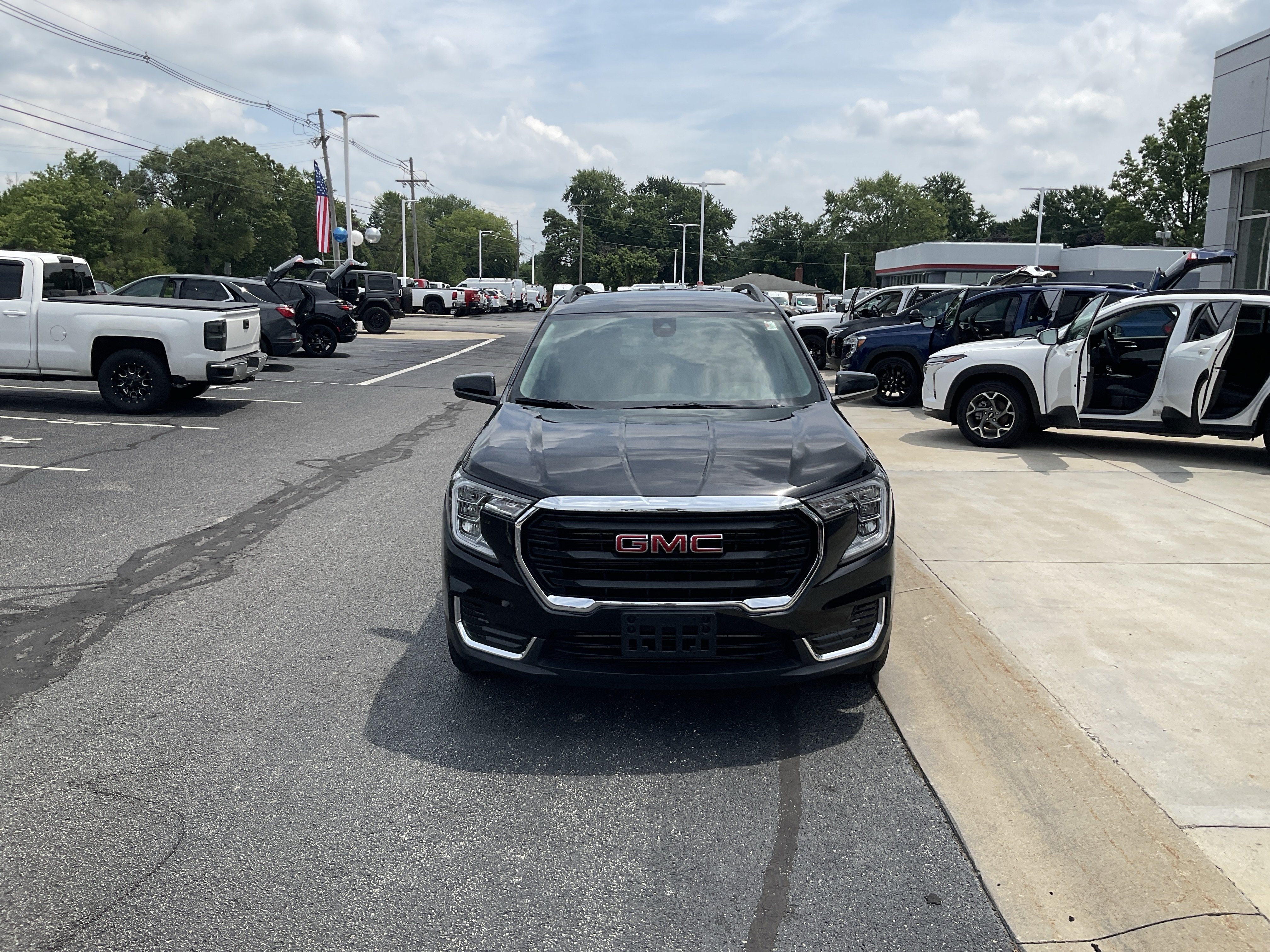 2024 GMC Terrain SLE