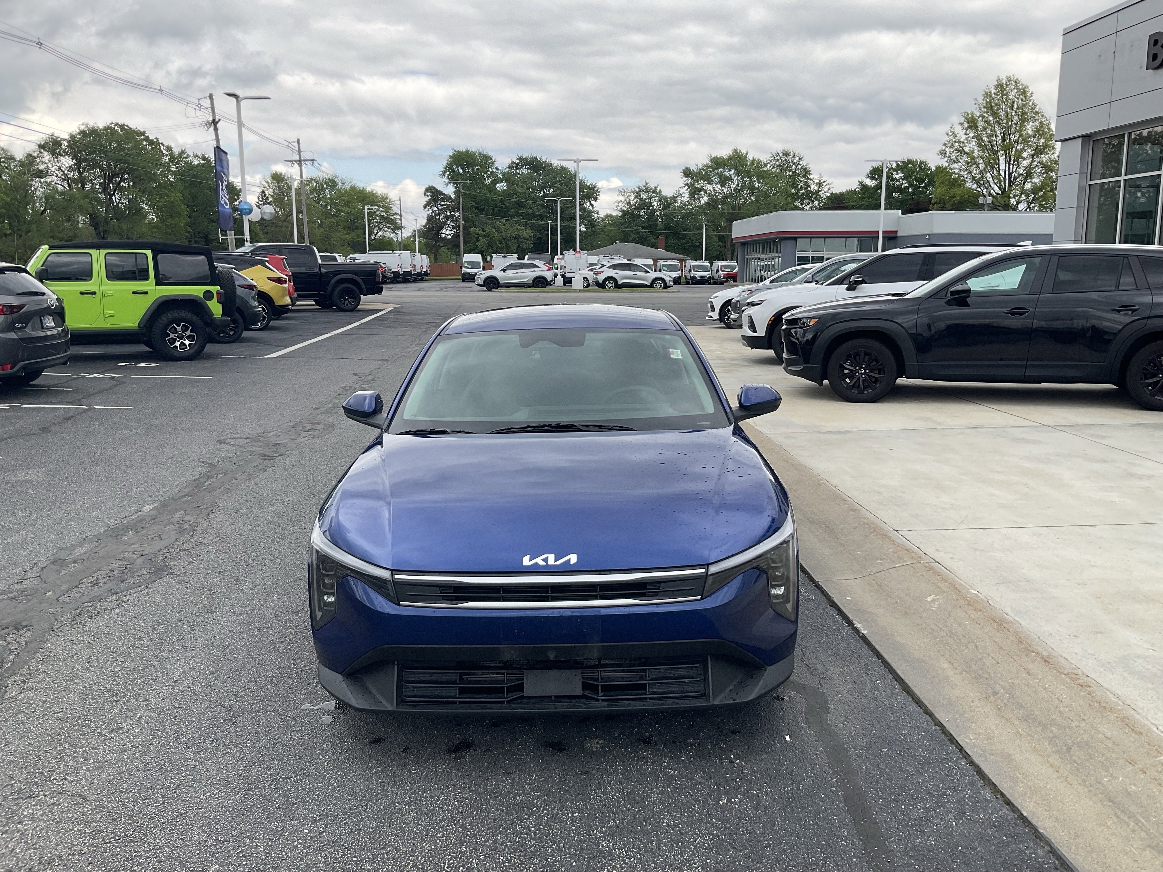 2025 Kia K4 LXS