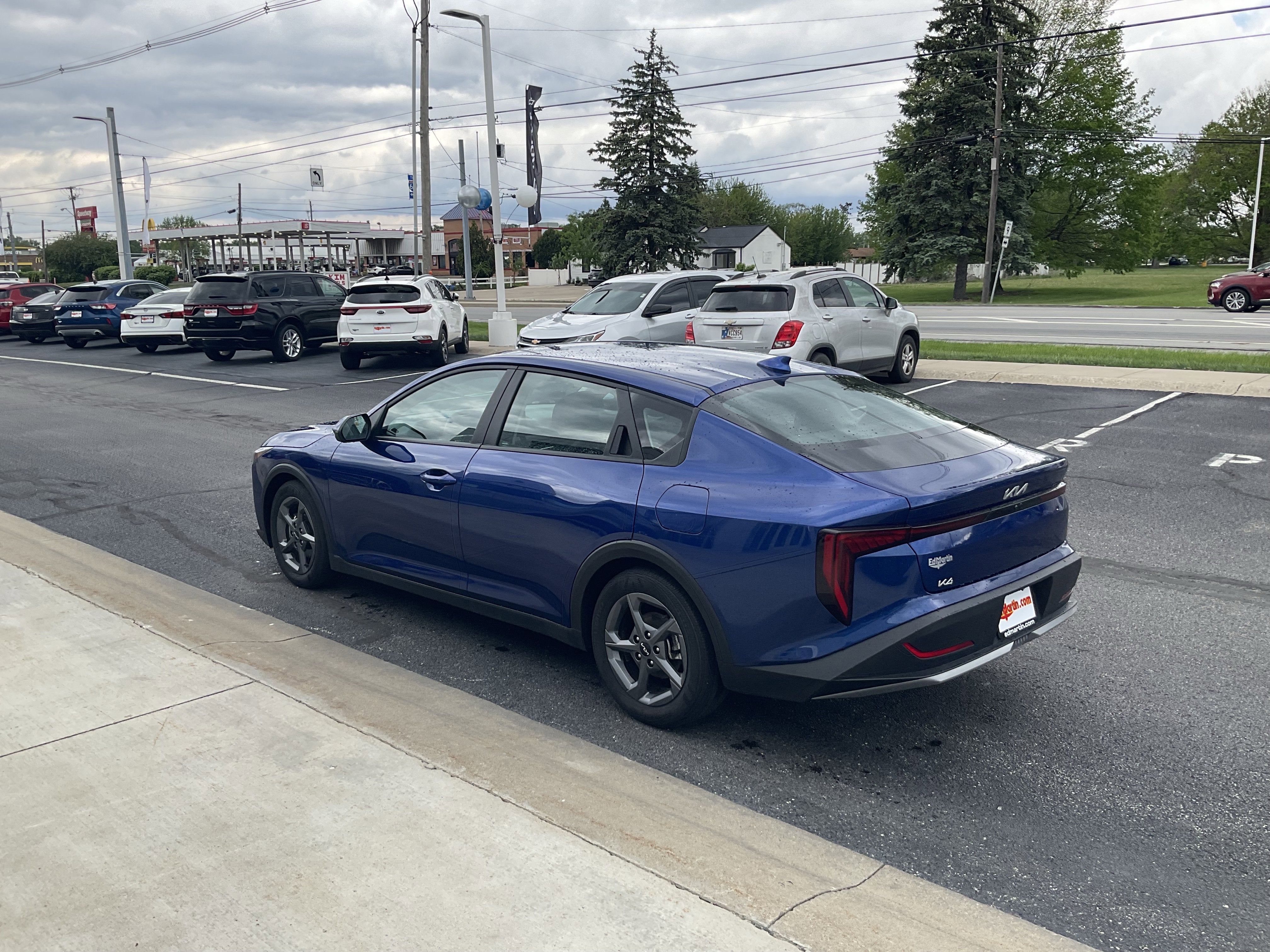 2025 Kia K4 LXS