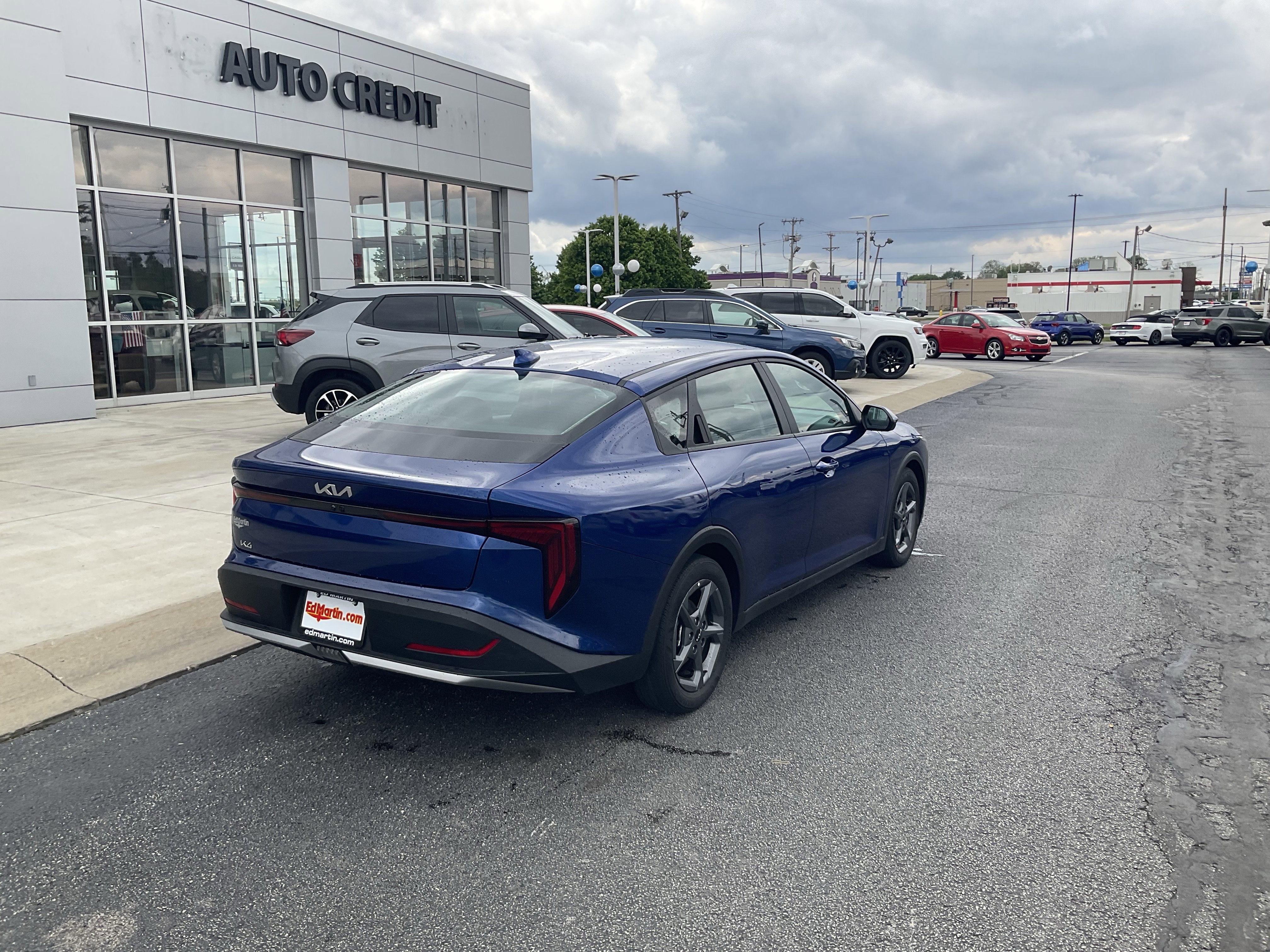 2025 Kia K4 LXS