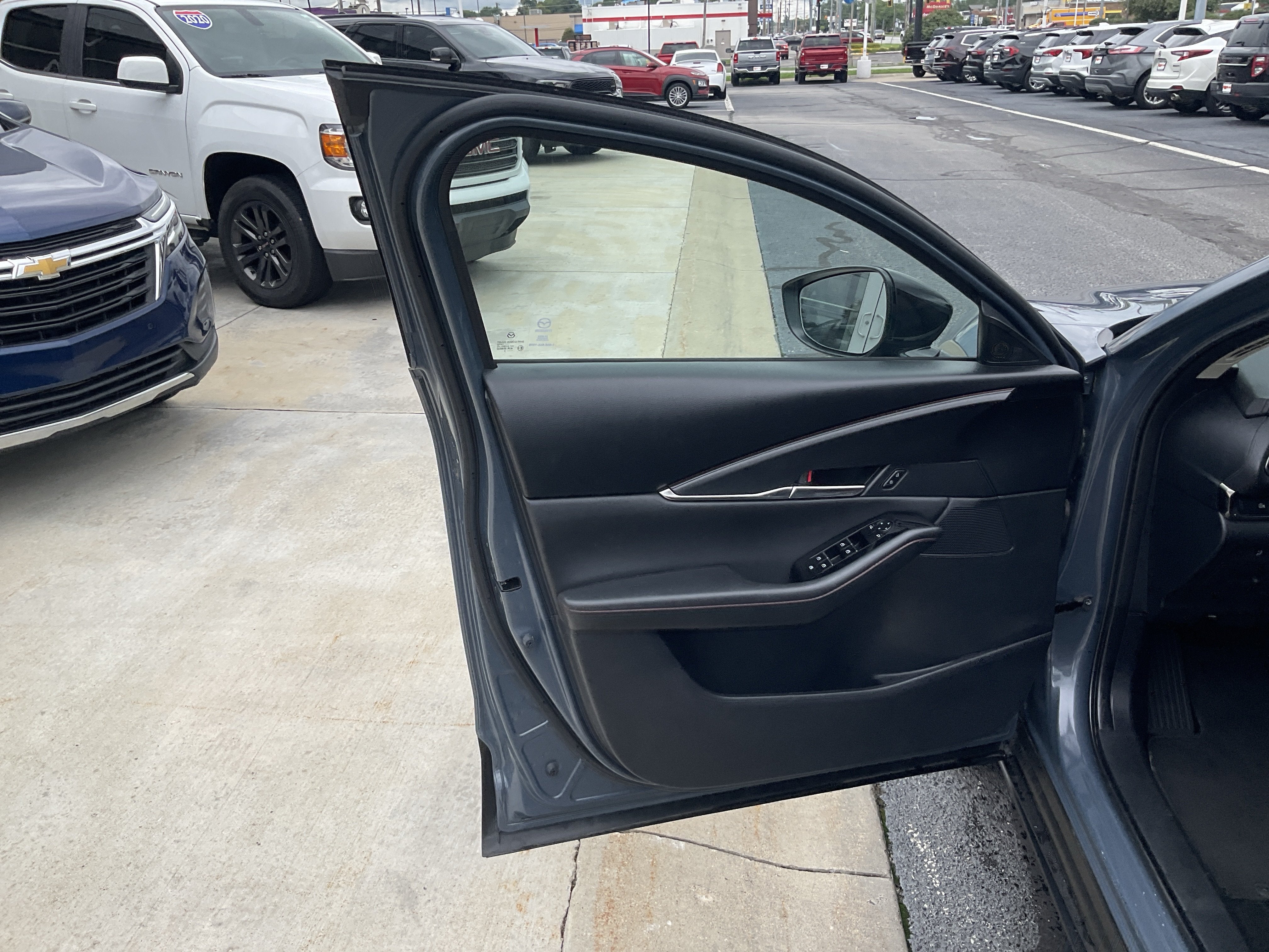 2025 Mazda Mazda CX-30 2.5 S Carbon Edition