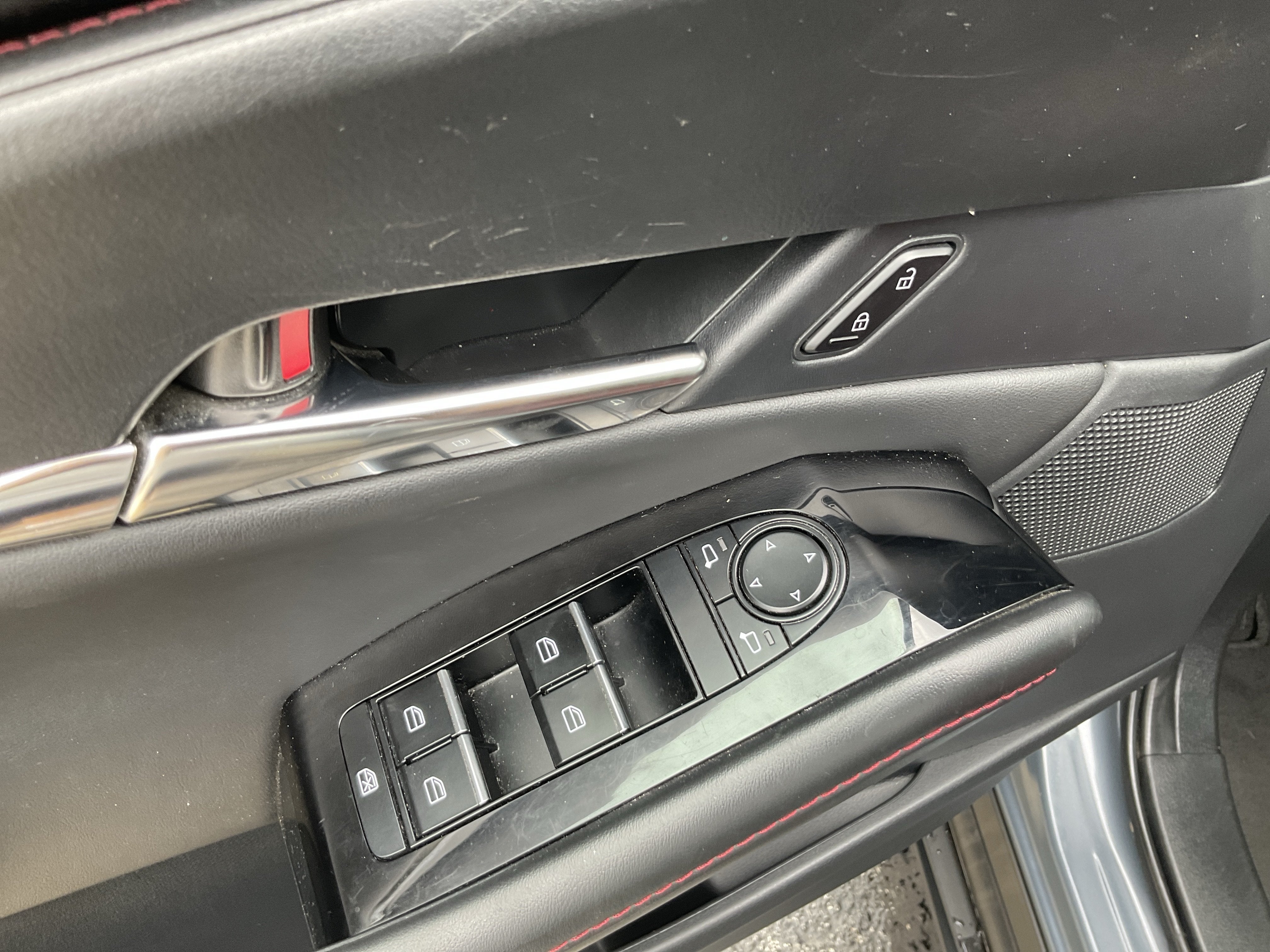 2025 Mazda Mazda CX-30 2.5 S Carbon Edition