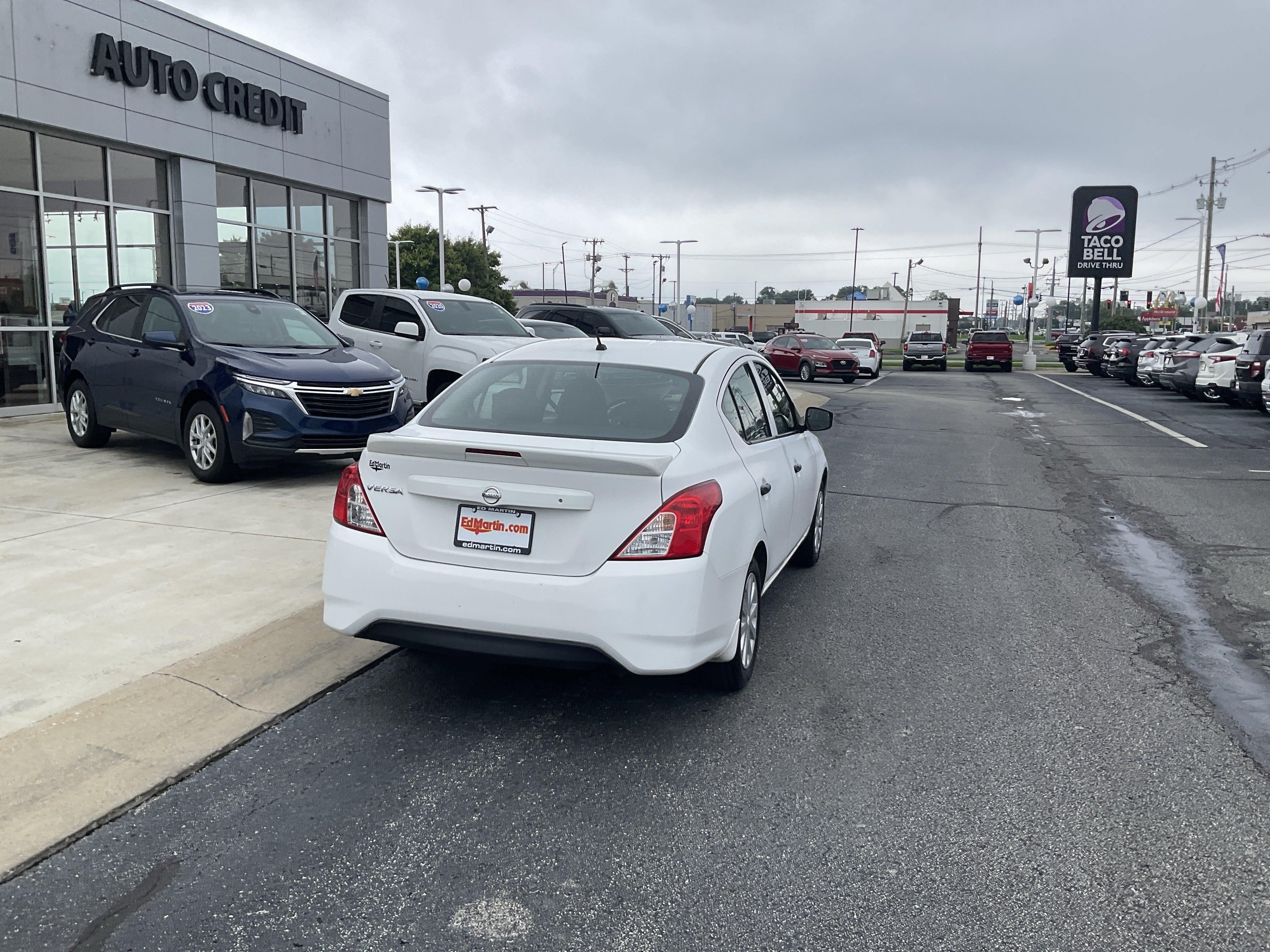 2017 Nissan Versa 1.6 S Plus