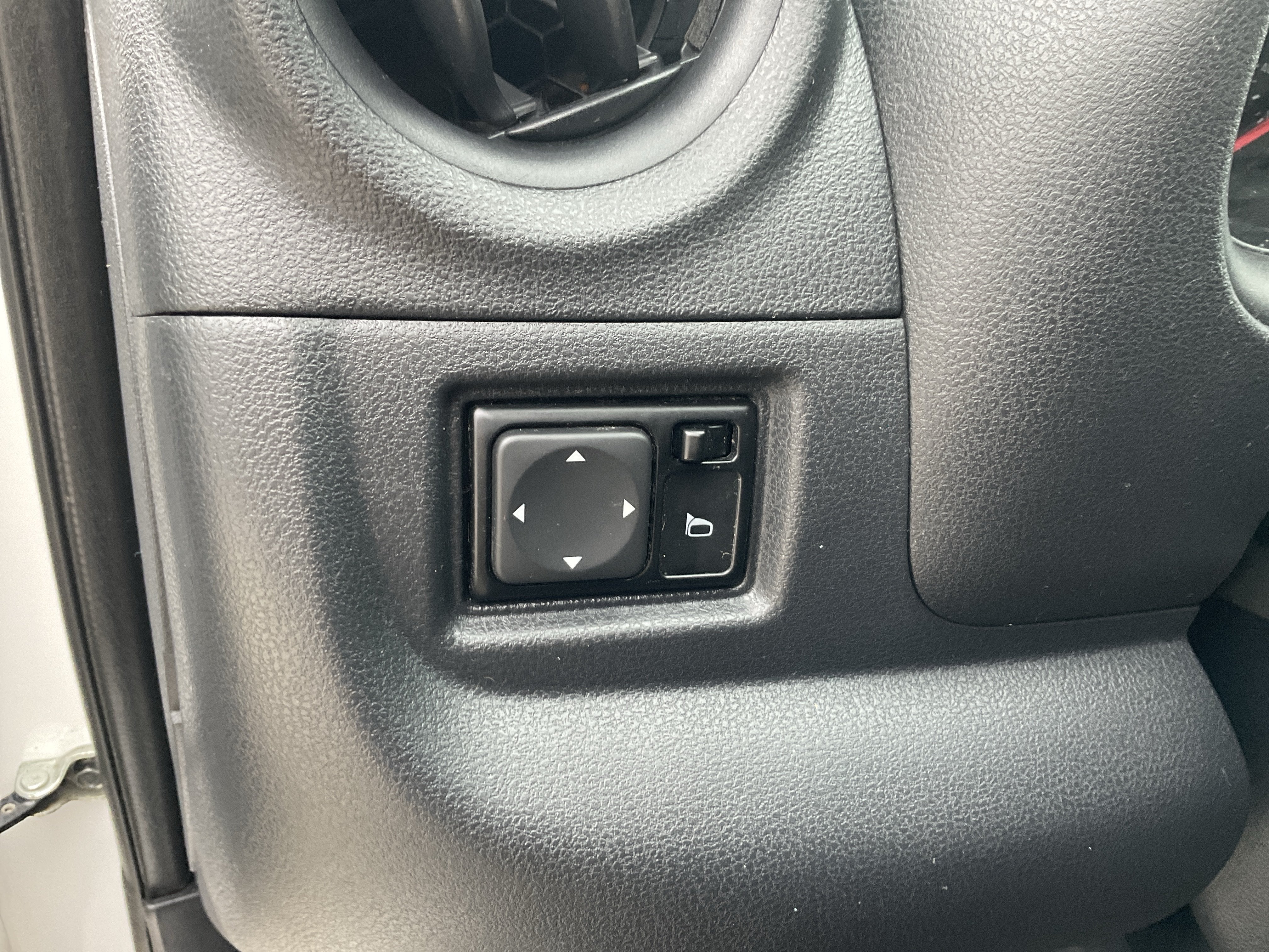 2017 Nissan Versa 1.6 S Plus