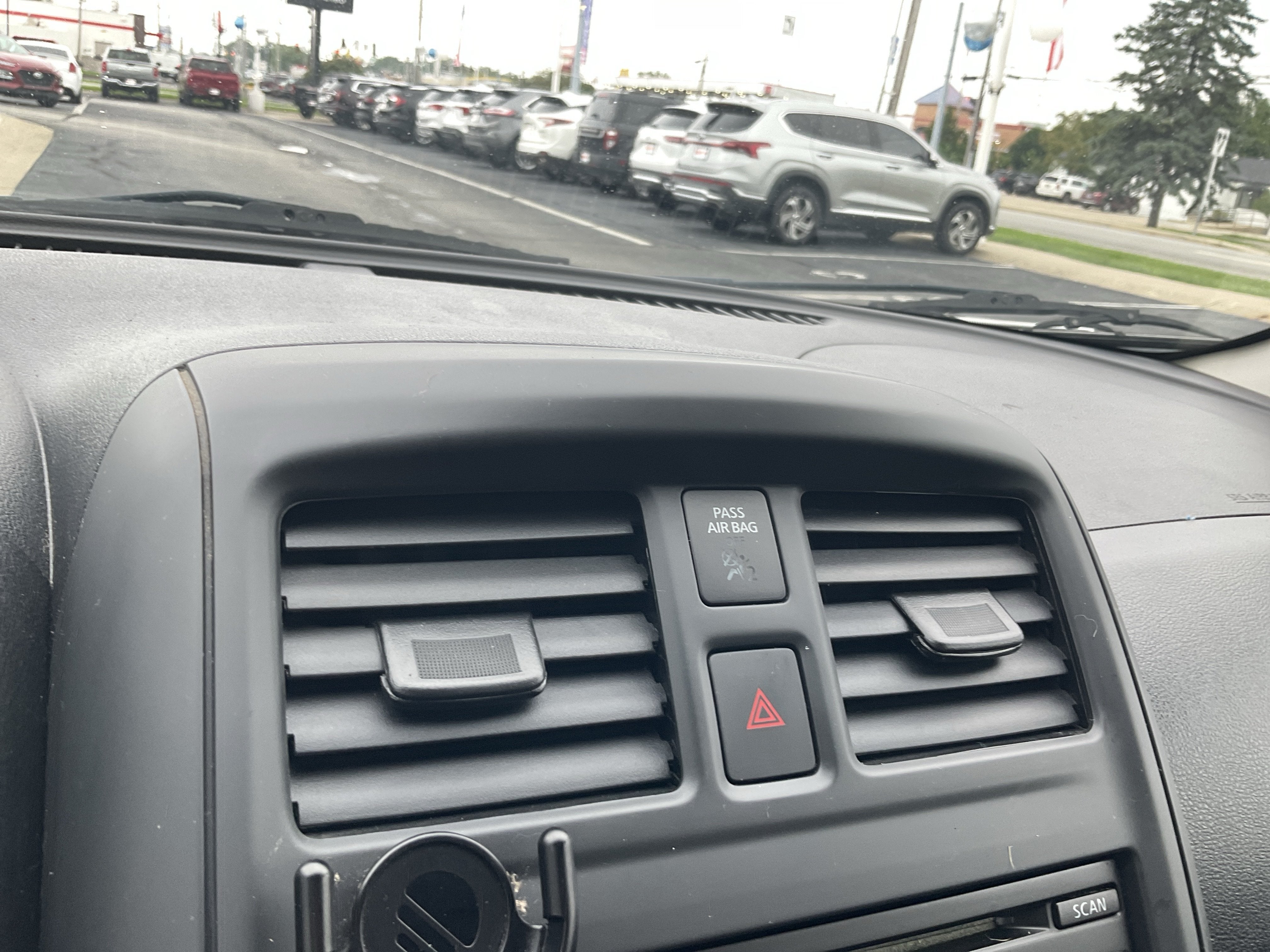 2017 Nissan Versa 1.6 S Plus