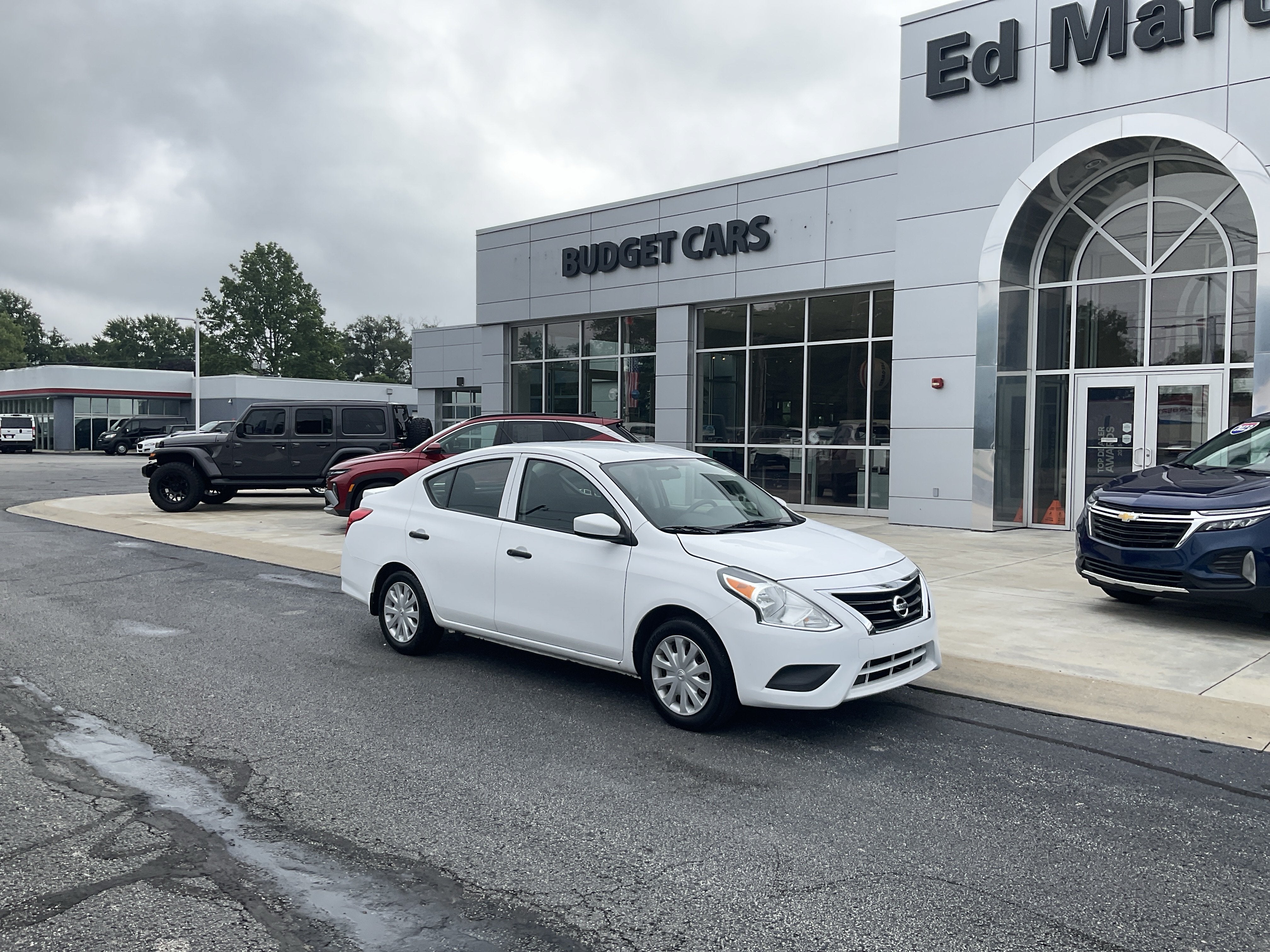 2017 Nissan Versa 1.6 S Plus