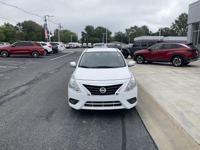 2017 Nissan Versa 1.6 S Plus