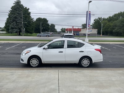 2017 Nissan Versa 1.6 S Plus