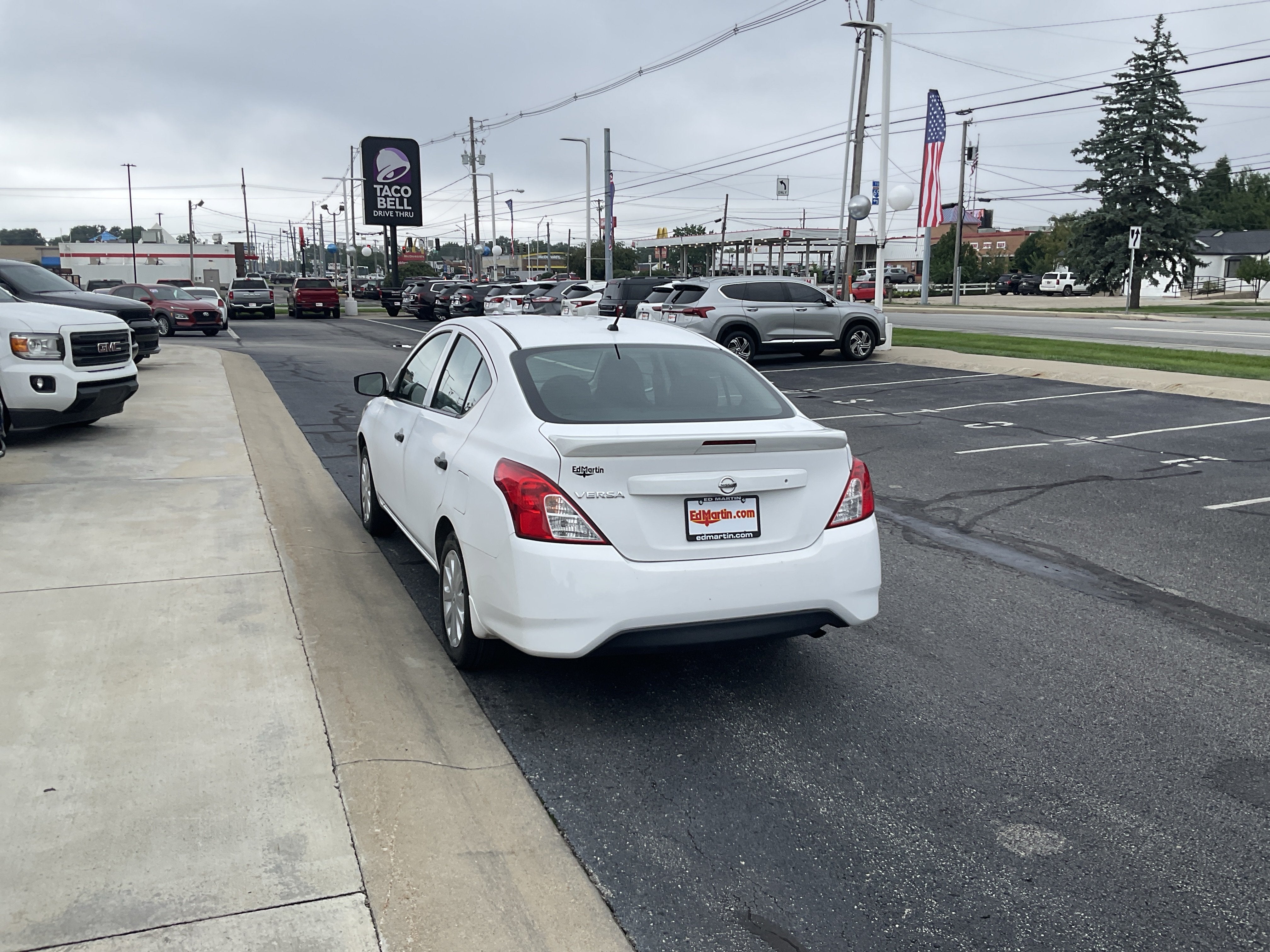 2017 Nissan Versa 1.6 S Plus