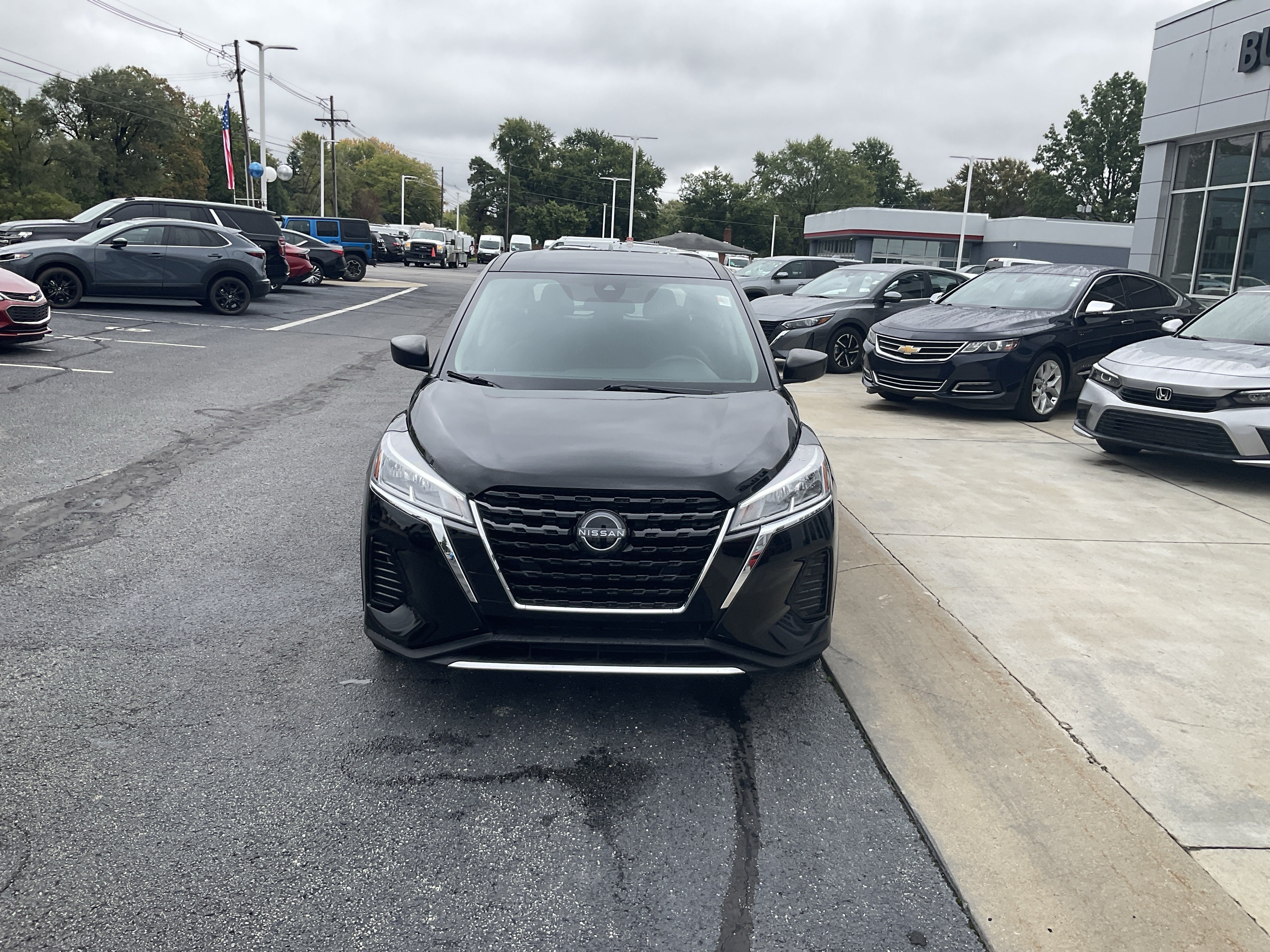 2022 Nissan Kicks S