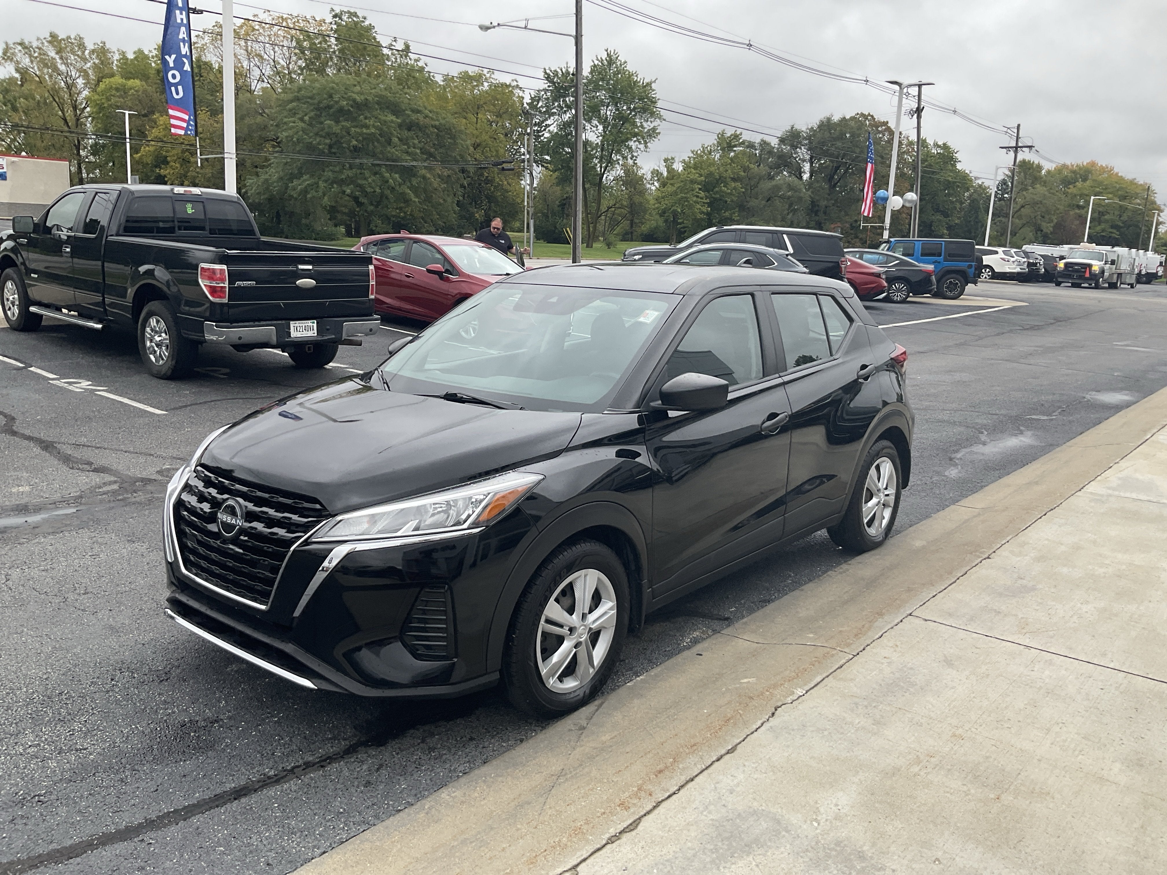 2022 Nissan Kicks S