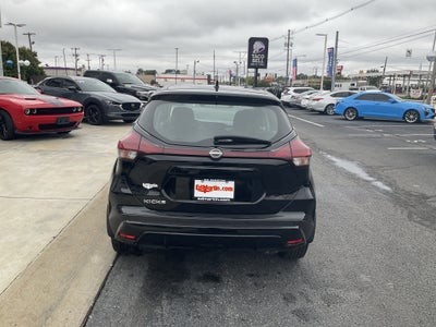 2022 Nissan Kicks S