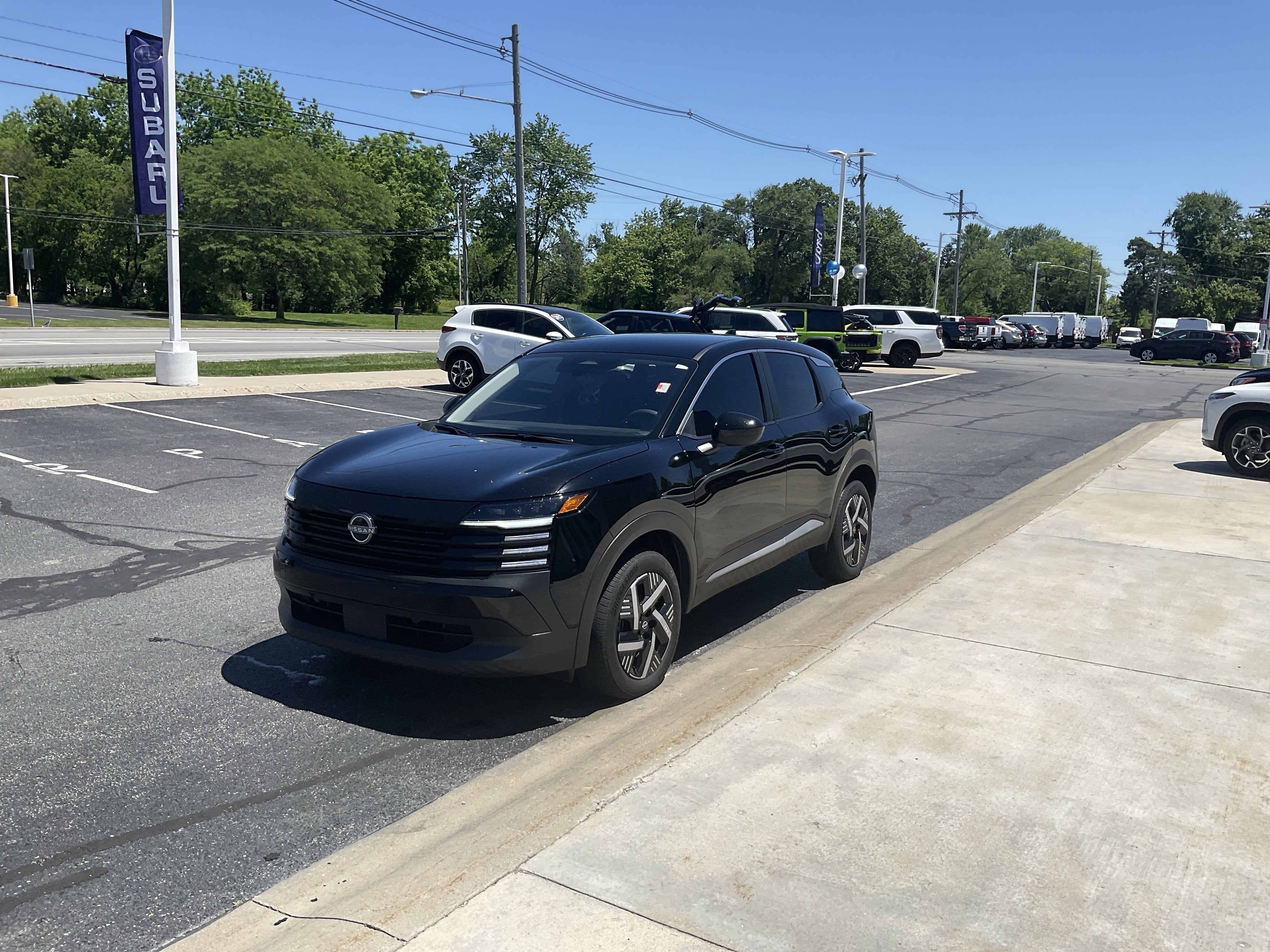 2025 Nissan Kicks SV