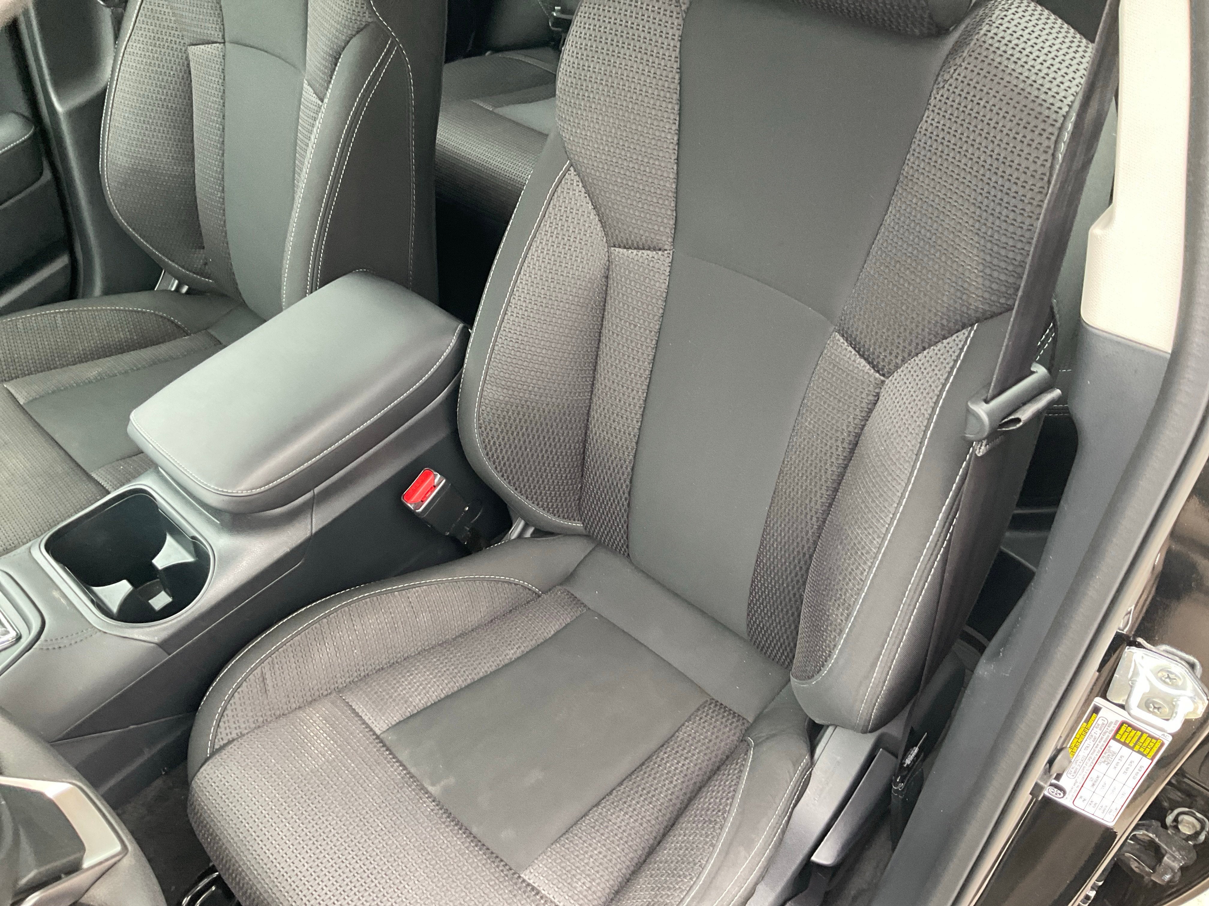 2022 Subaru Outback 2.5i