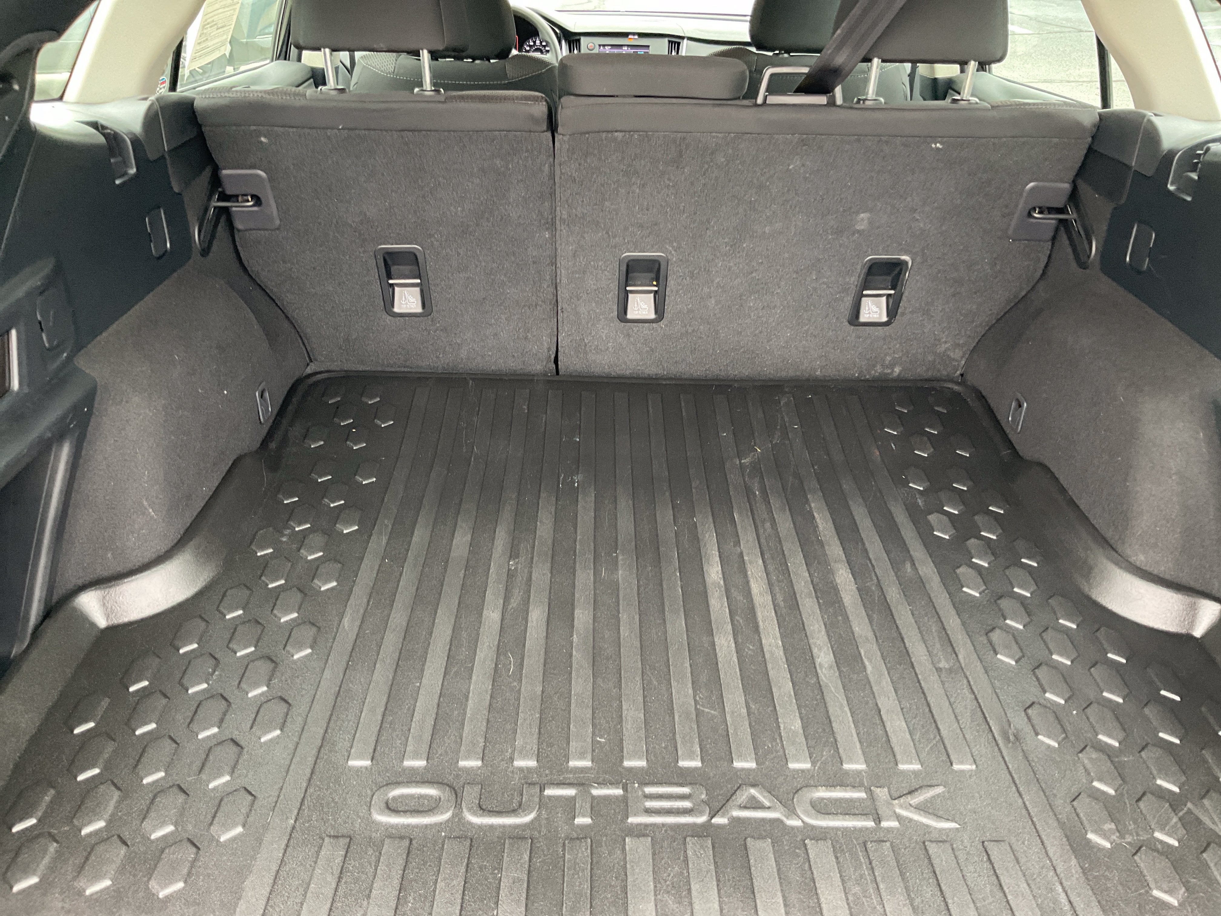 2022 Subaru Outback 2.5i