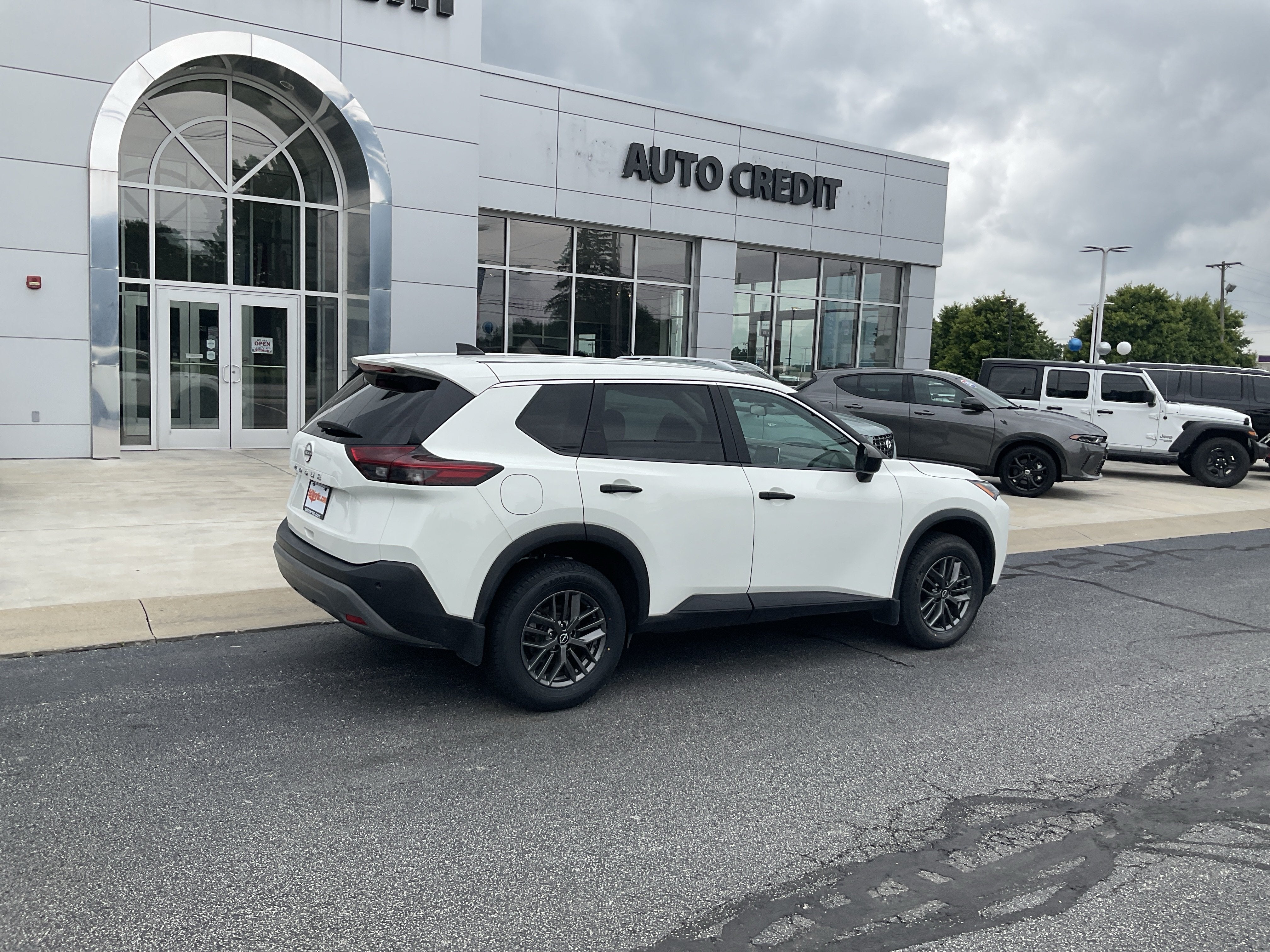 2023 Nissan Rogue S