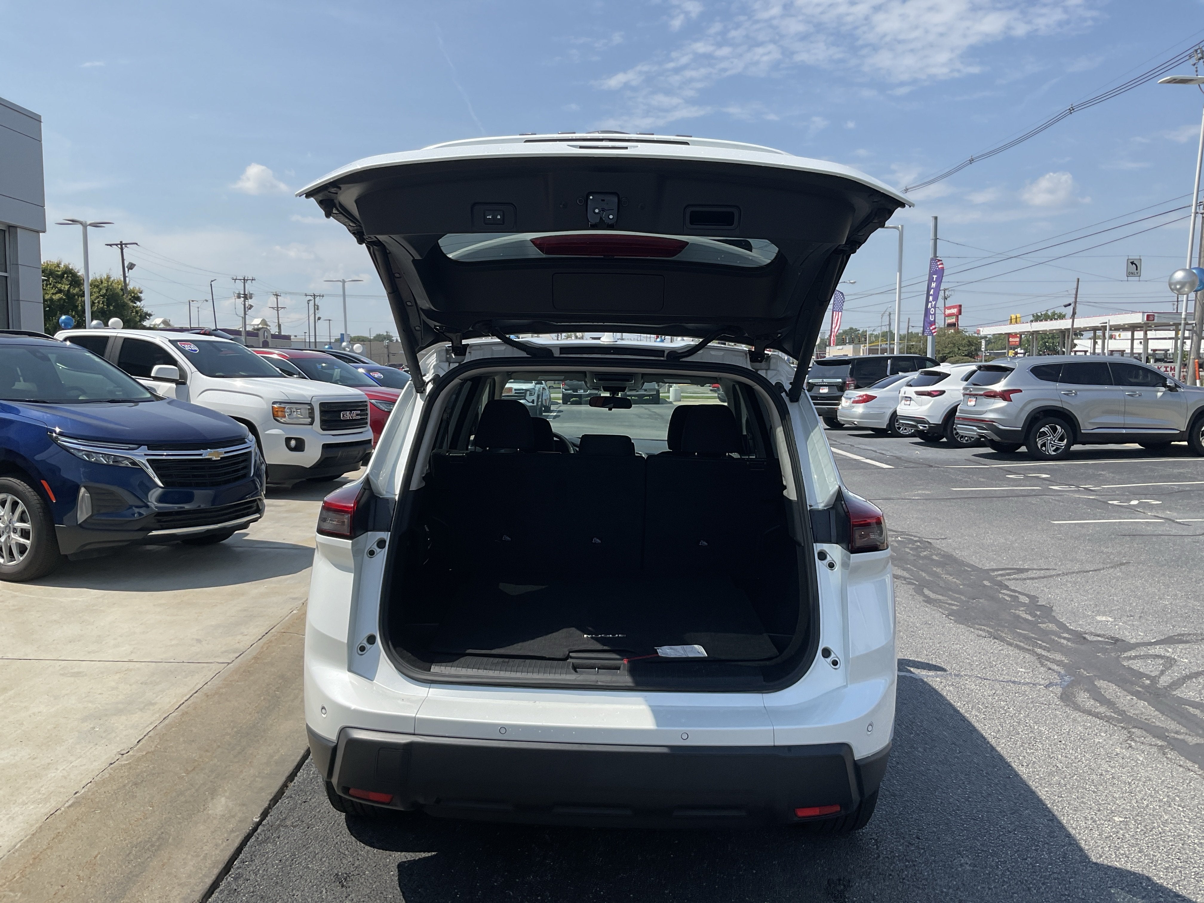 2024 Nissan Rogue SV