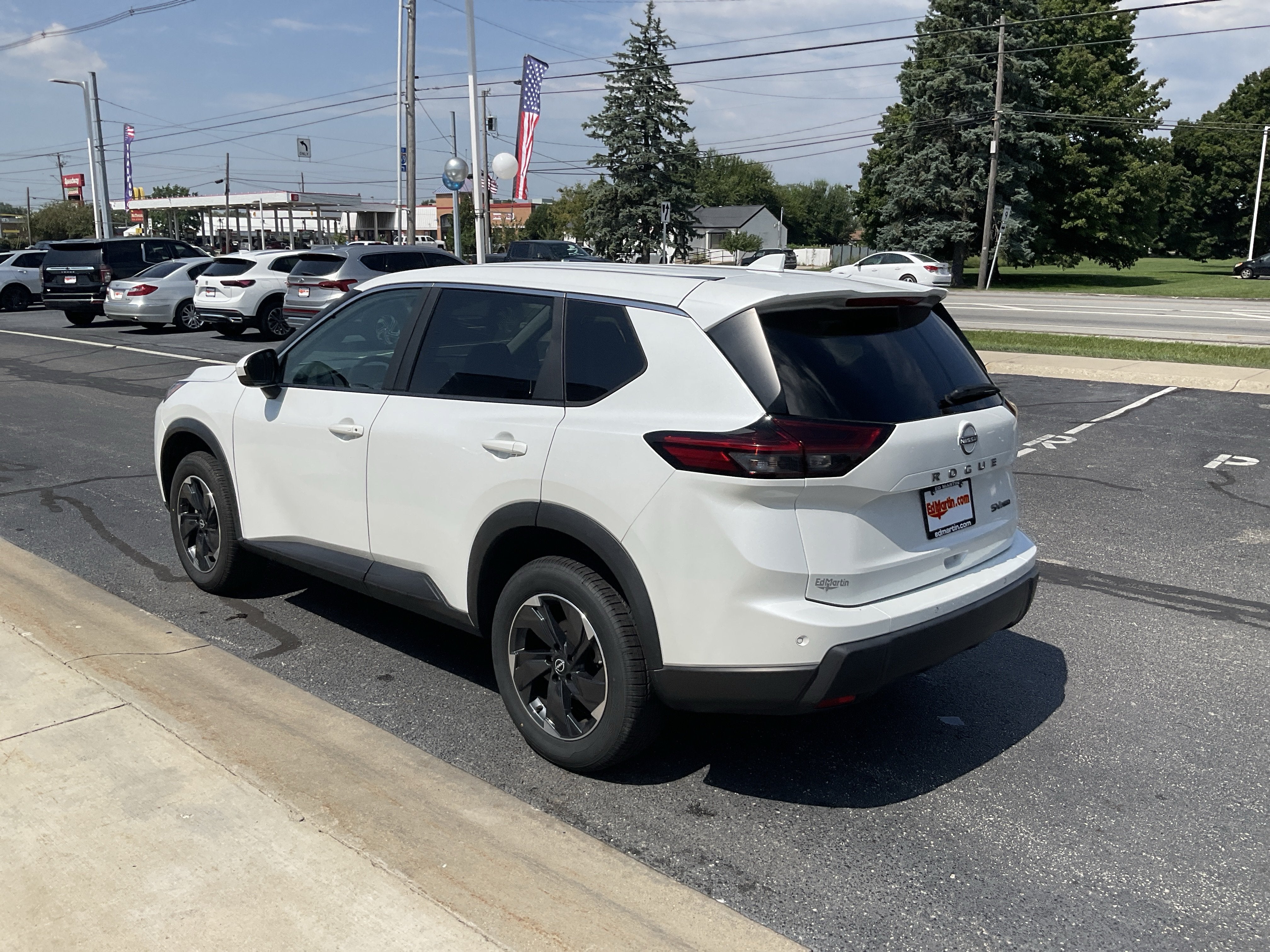 2024 Nissan Rogue SV