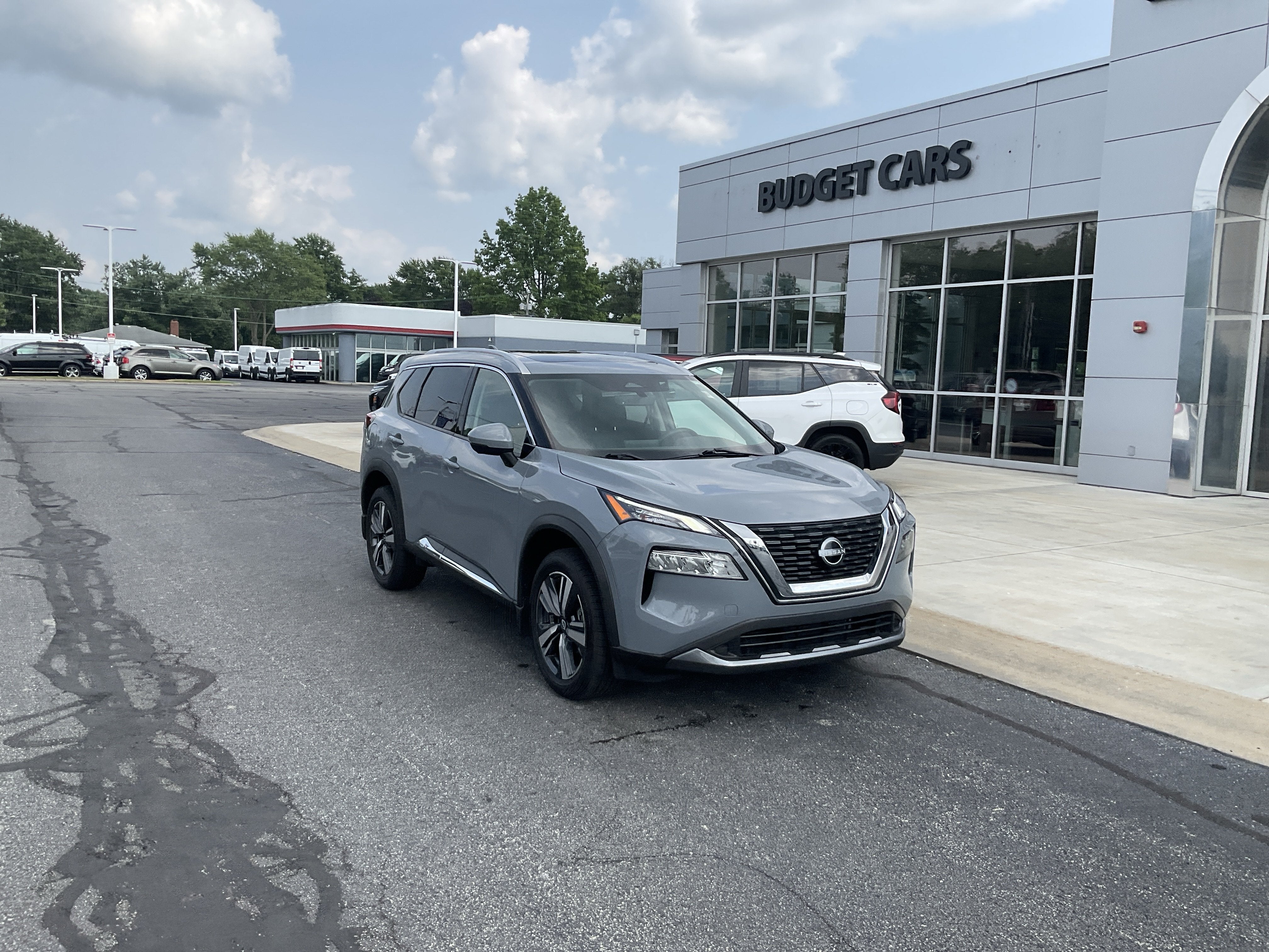 2023 Nissan Rogue SL