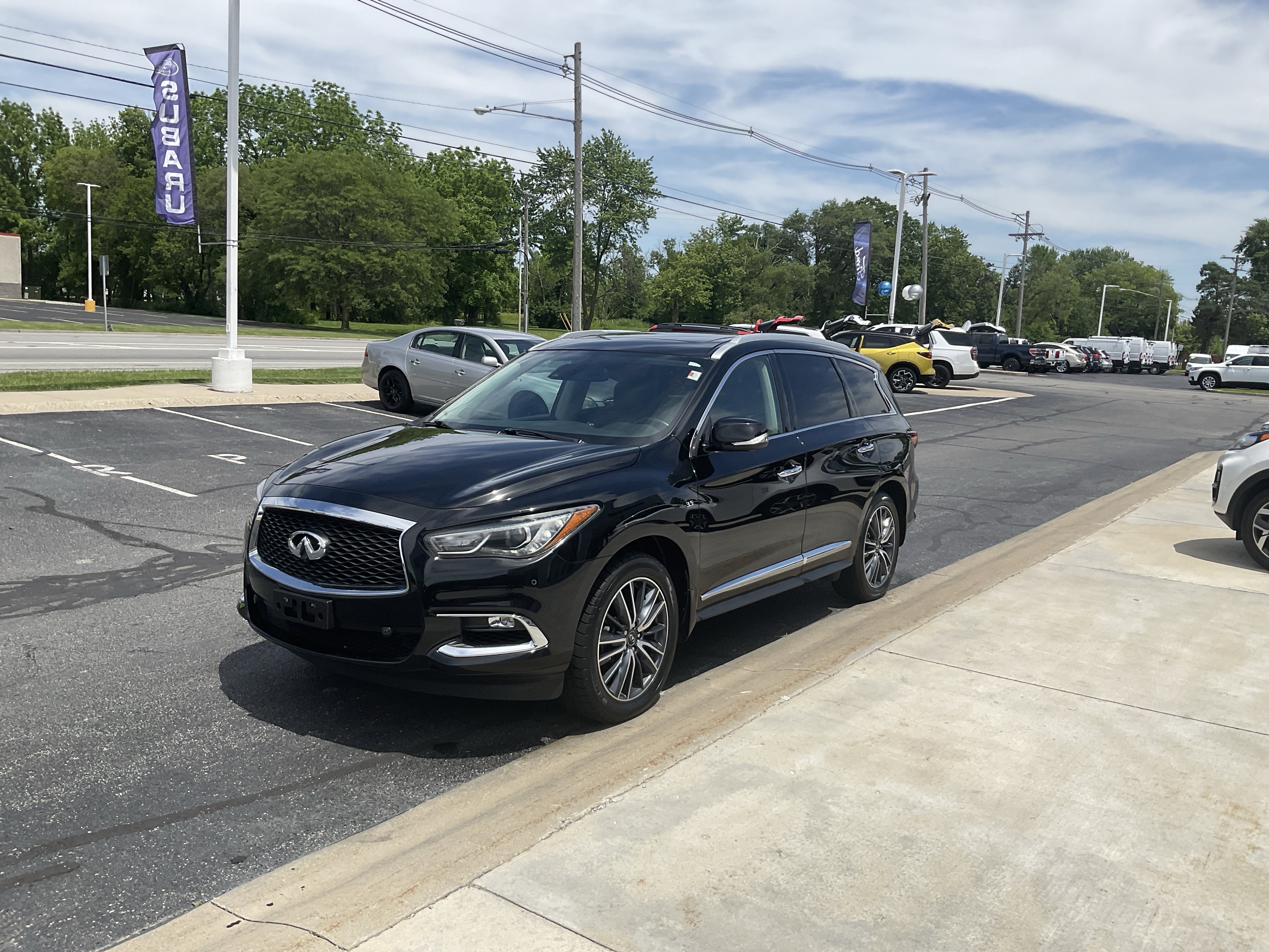 2020 INFINITI QX60 LUXE