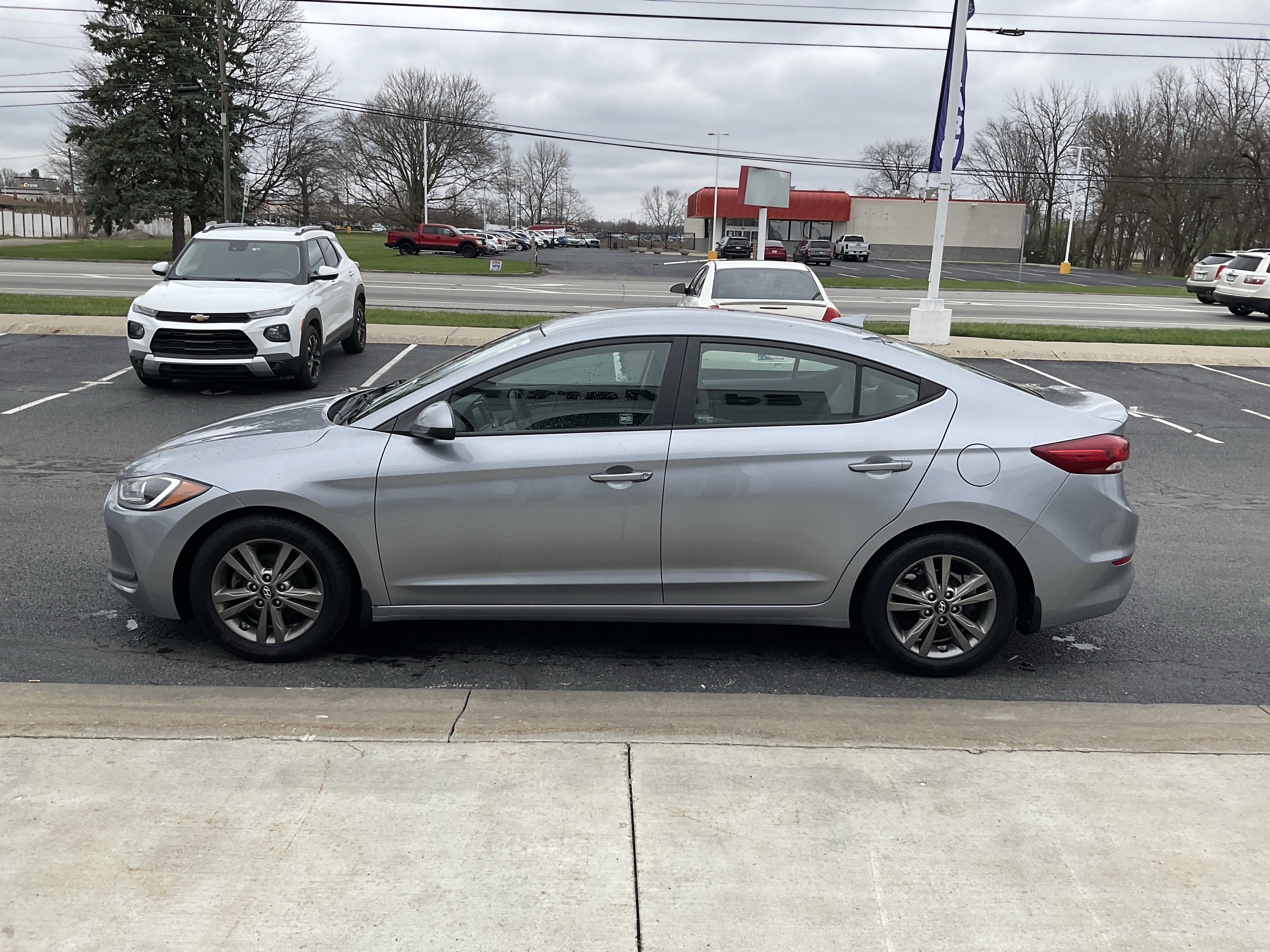 2017 Hyundai Elantra SE