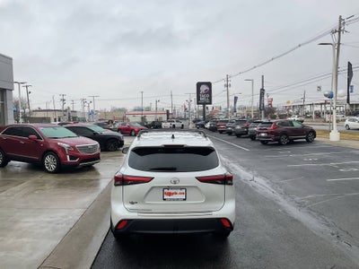 2023 Toyota Highlander L