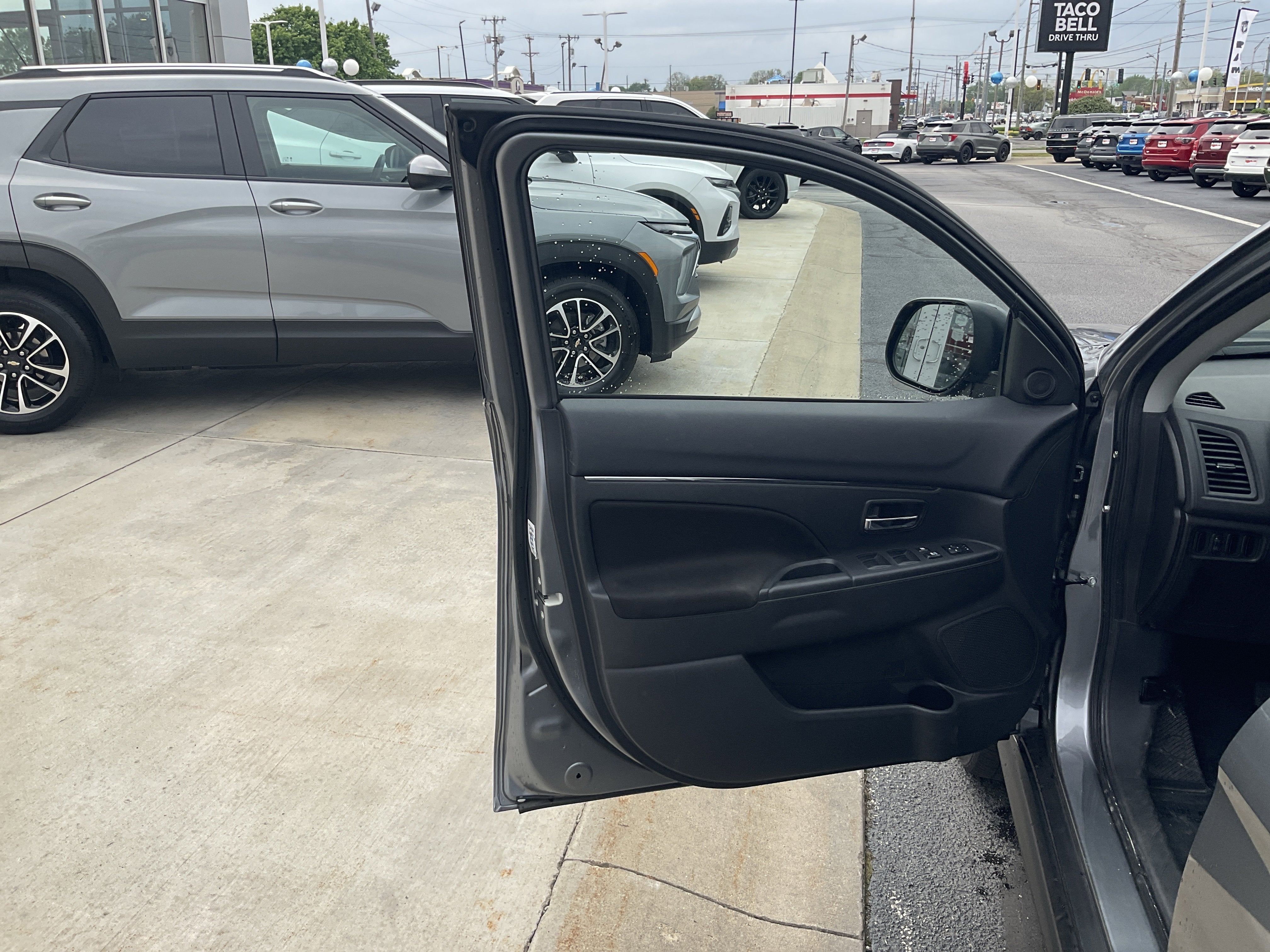 2024 Mitsubishi Outlander Sport 2.0 ES