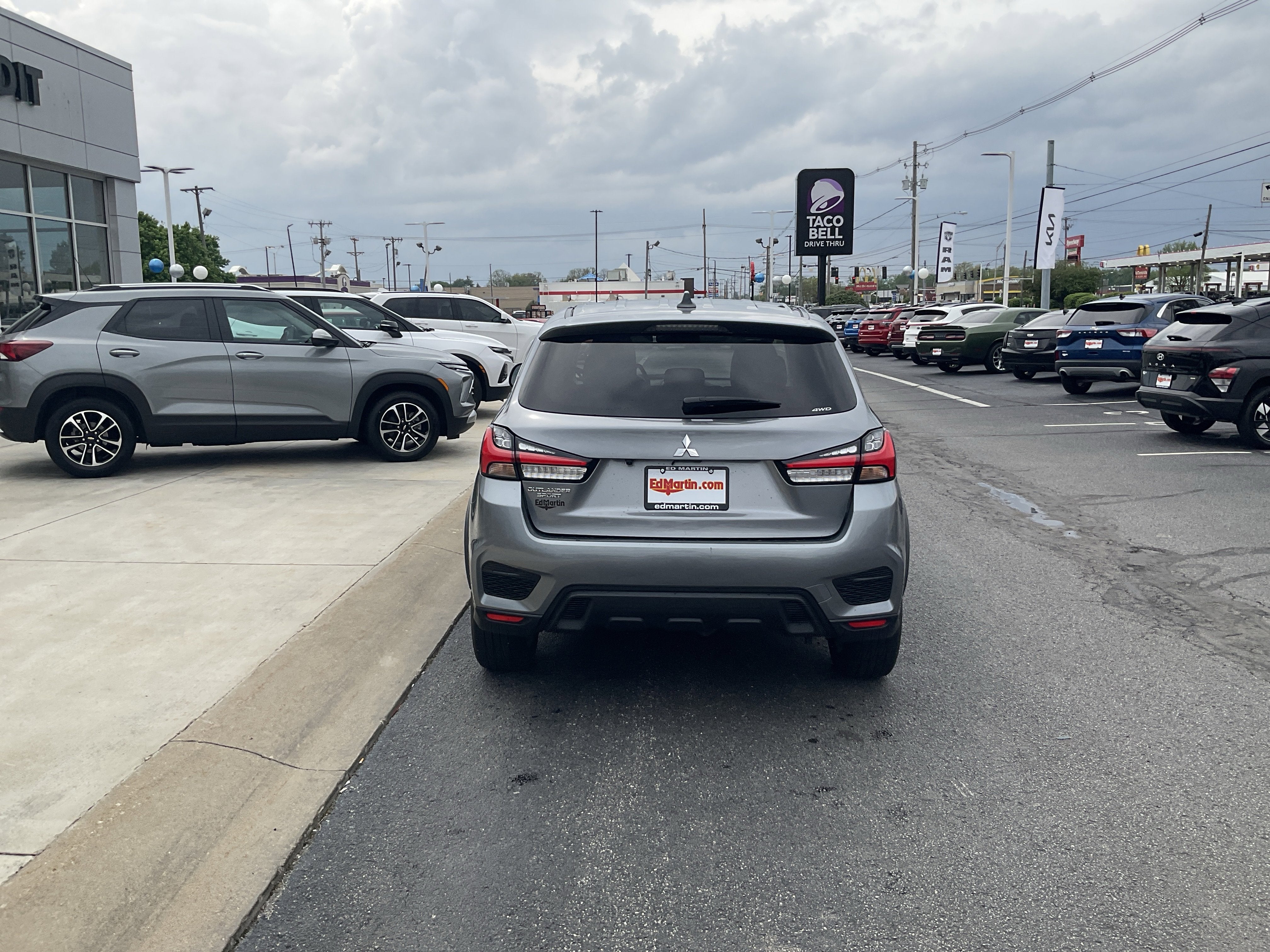 2024 Mitsubishi Outlander Sport 2.0 ES