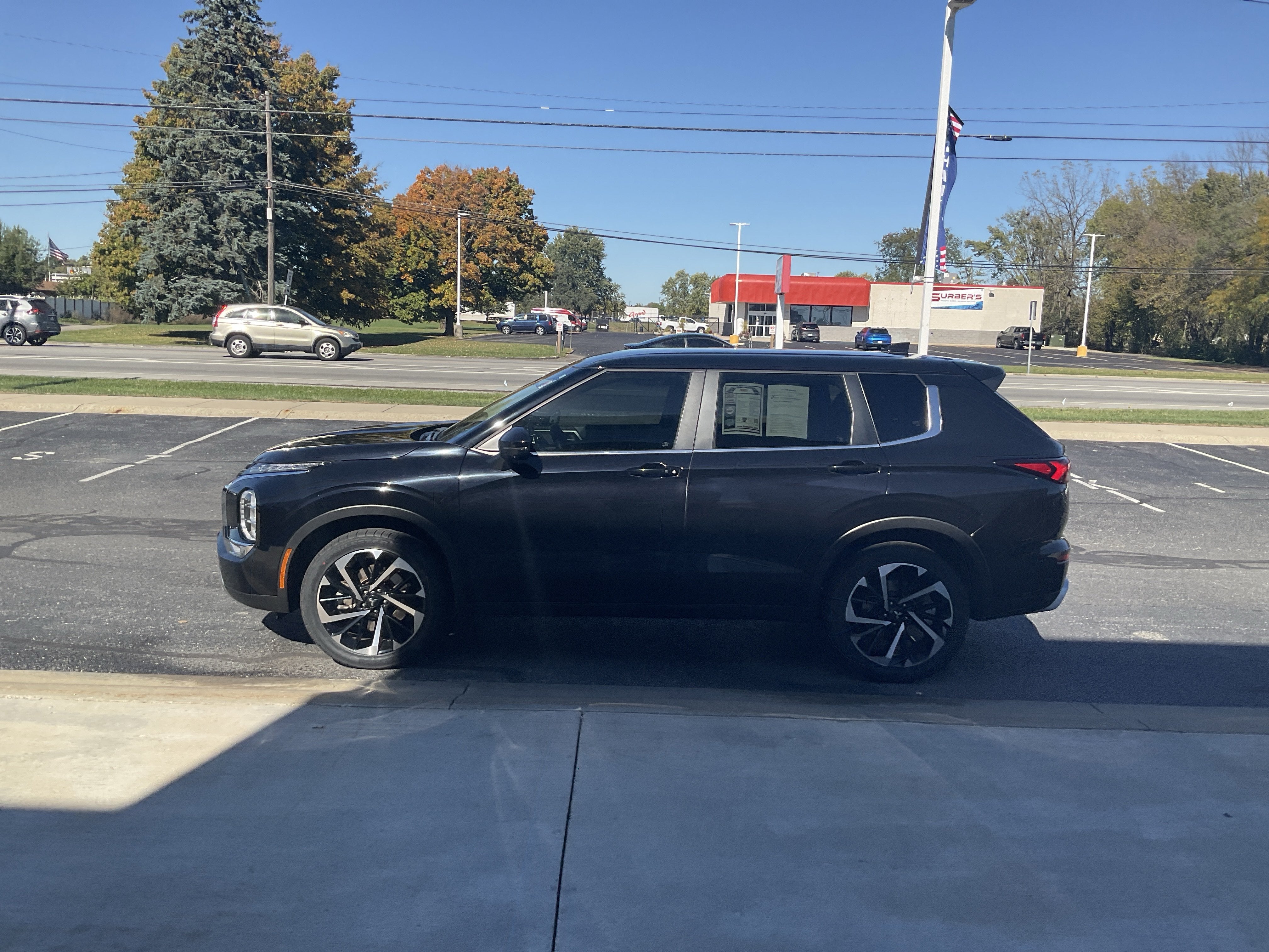 2024 Mitsubishi Outlander SE