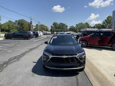 2025 Chevrolet Trax LT