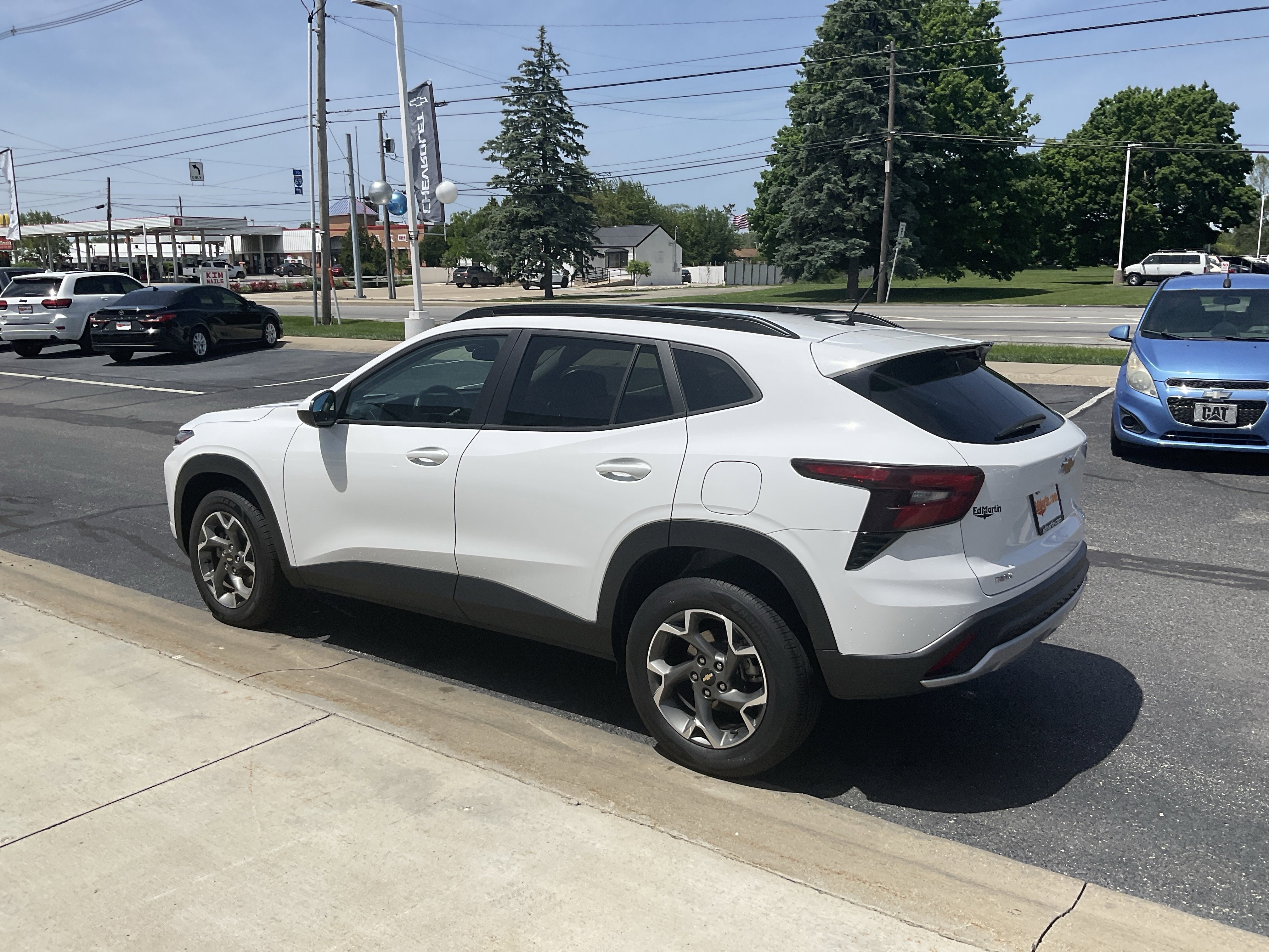 2025 Chevrolet Trax LT