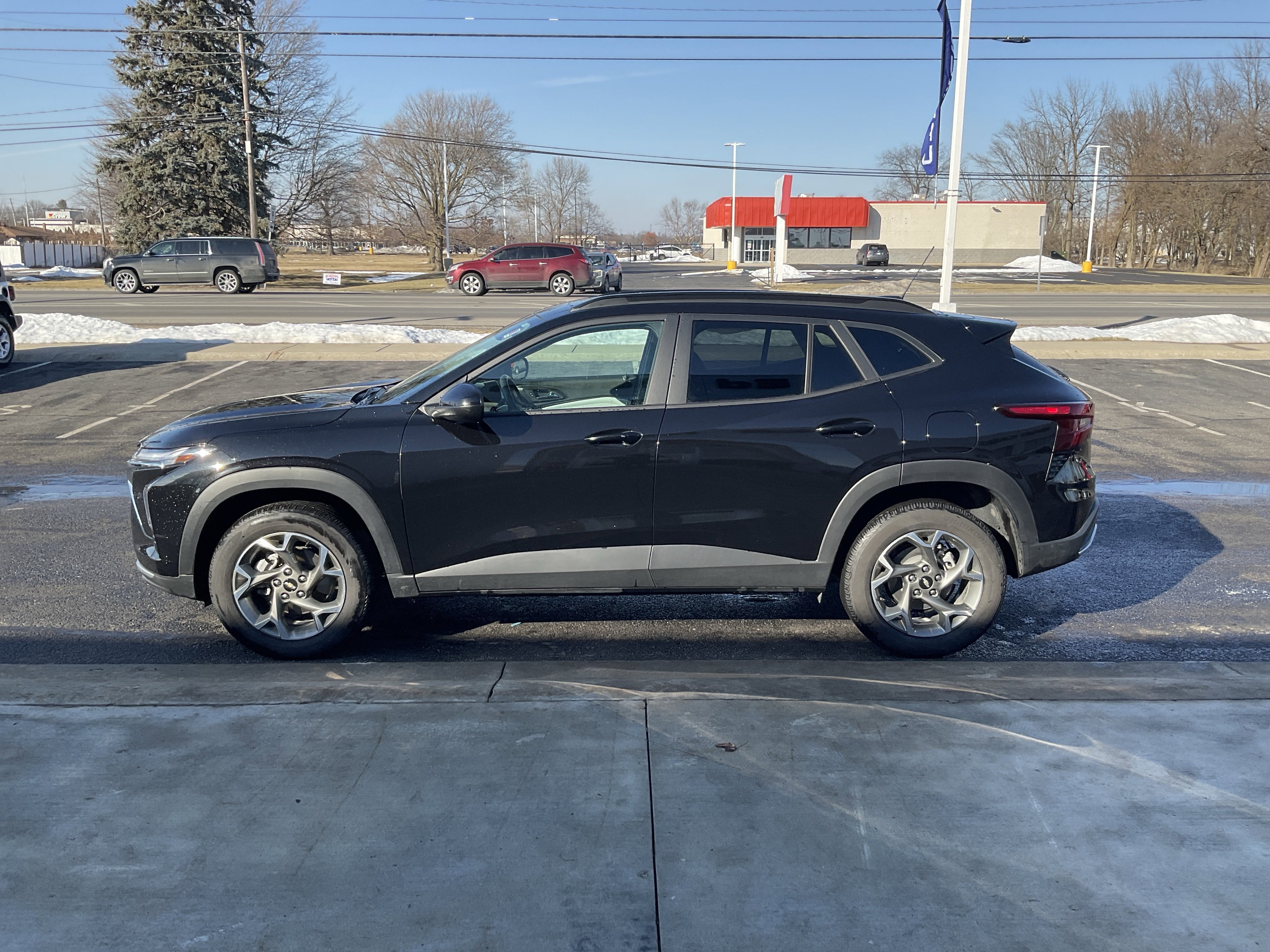 2025 Chevrolet Trax LT