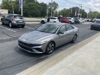 2025 Hyundai Elantra SEL Sport